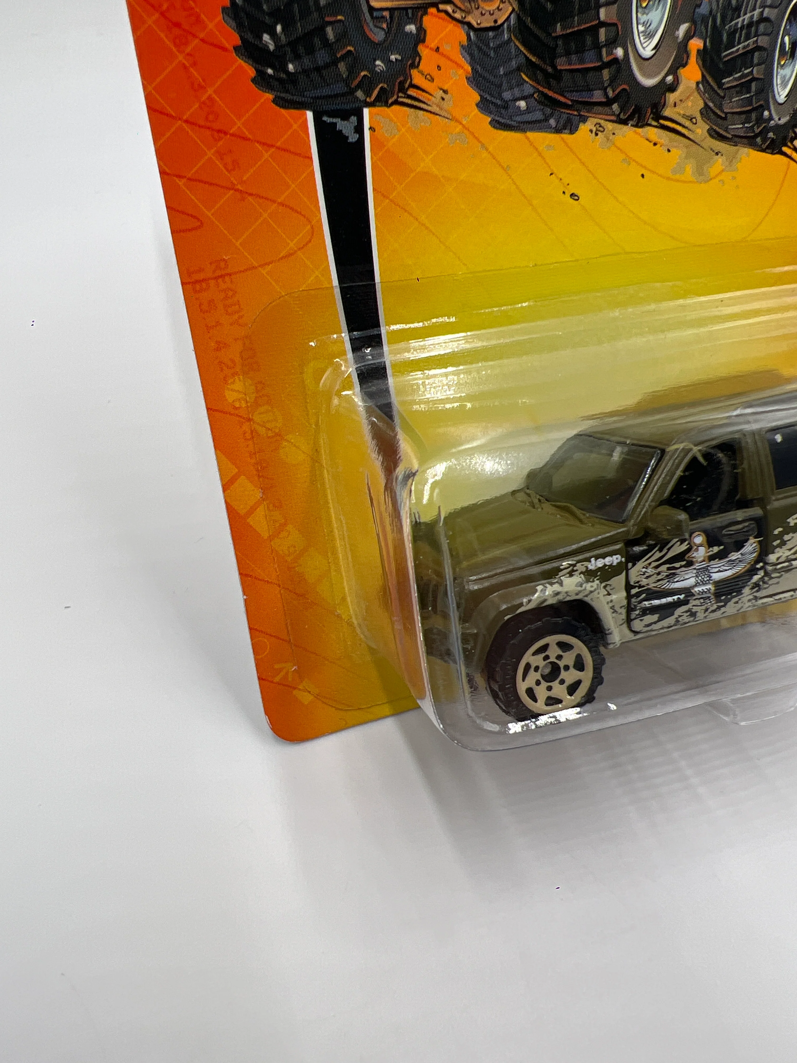 Matchbox MBX Metal #69 Jeep Liberty Green W/Protector - Image 4