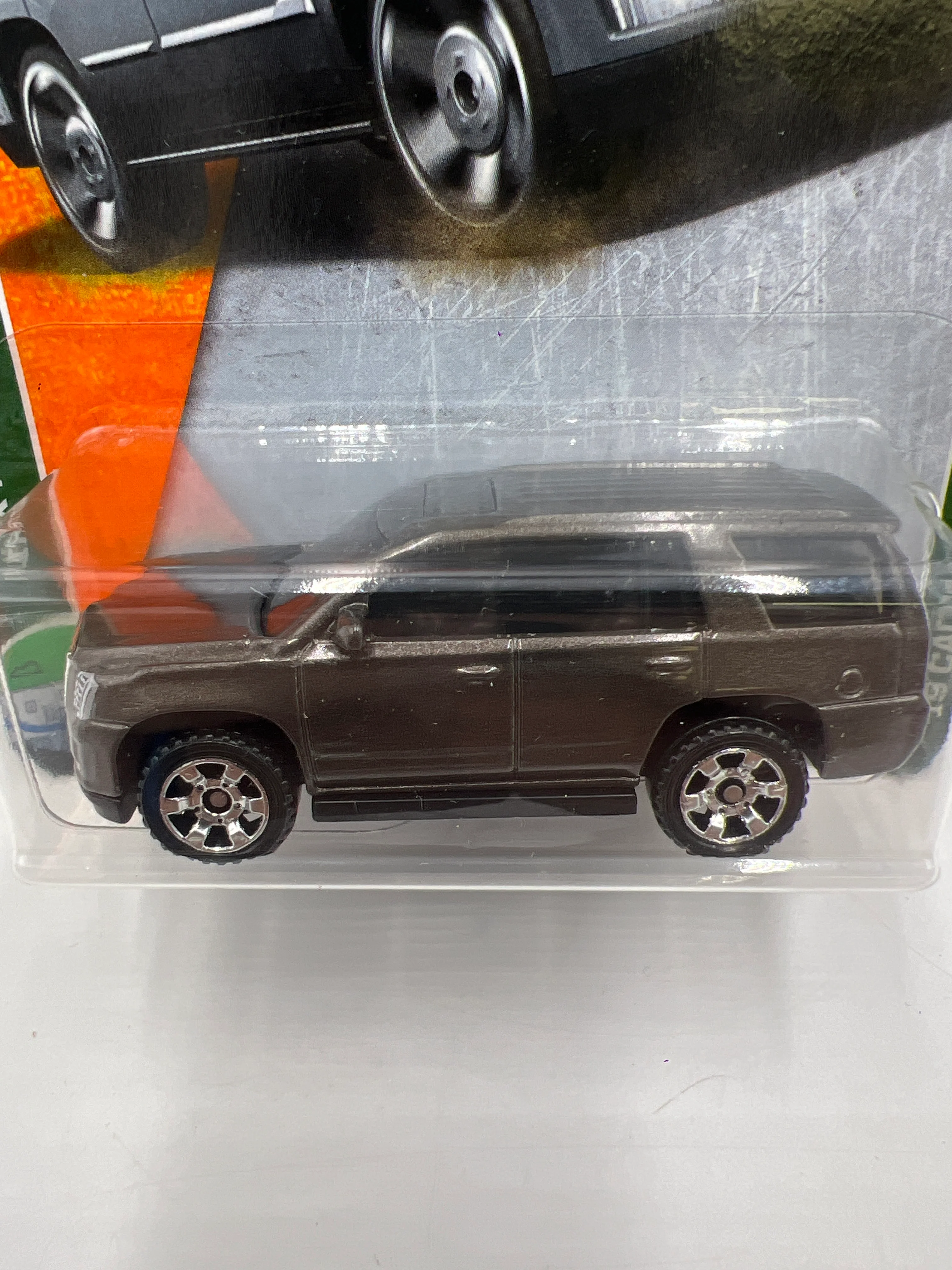 Matchbox MBX Road Trip 15 Cadillac Escalade Gray 211B - Image 3
