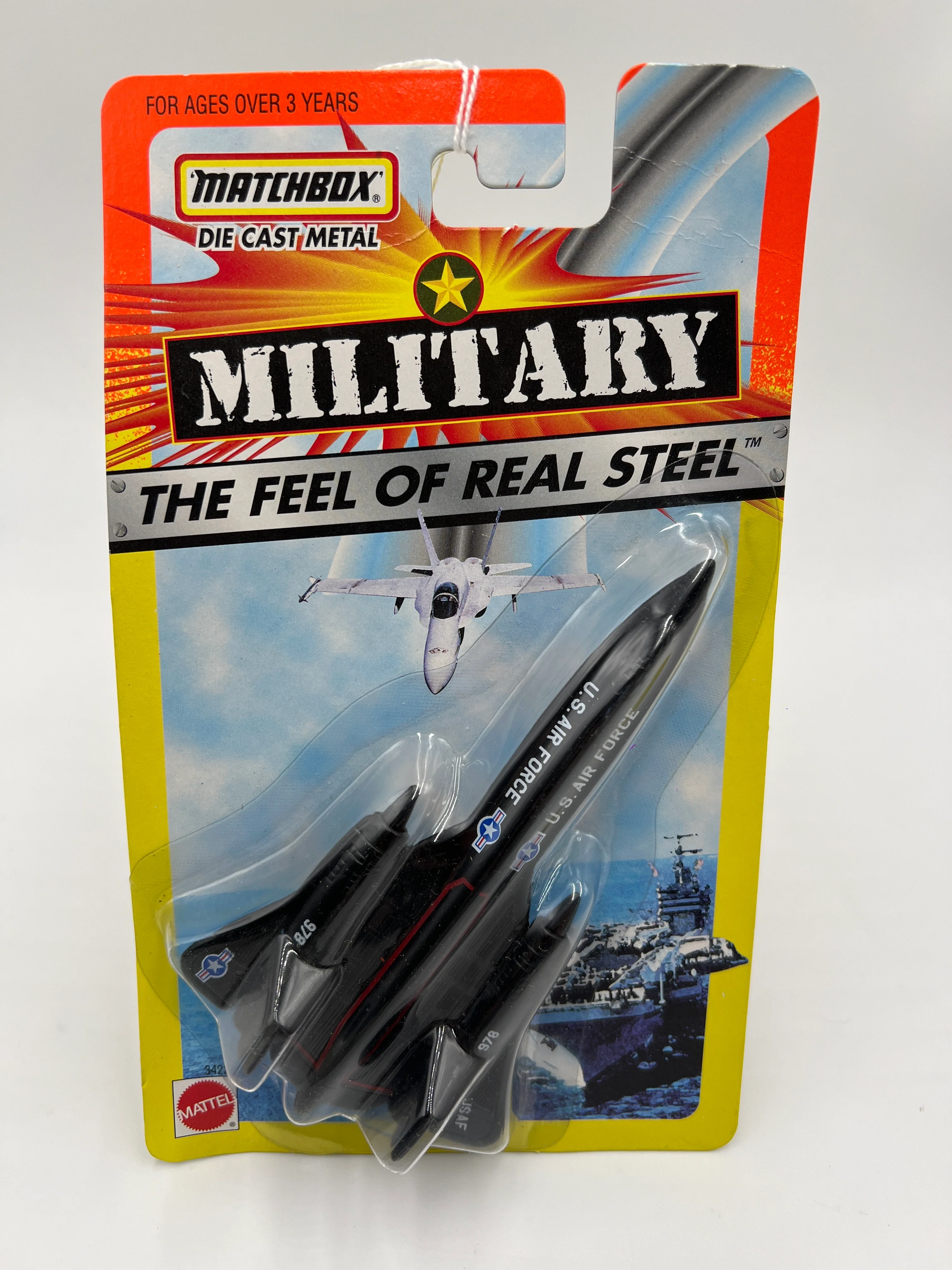 Matchbox Military The Feel Of Real Steel #4 SR-71 Blackbird USAF RR7 - Image 2