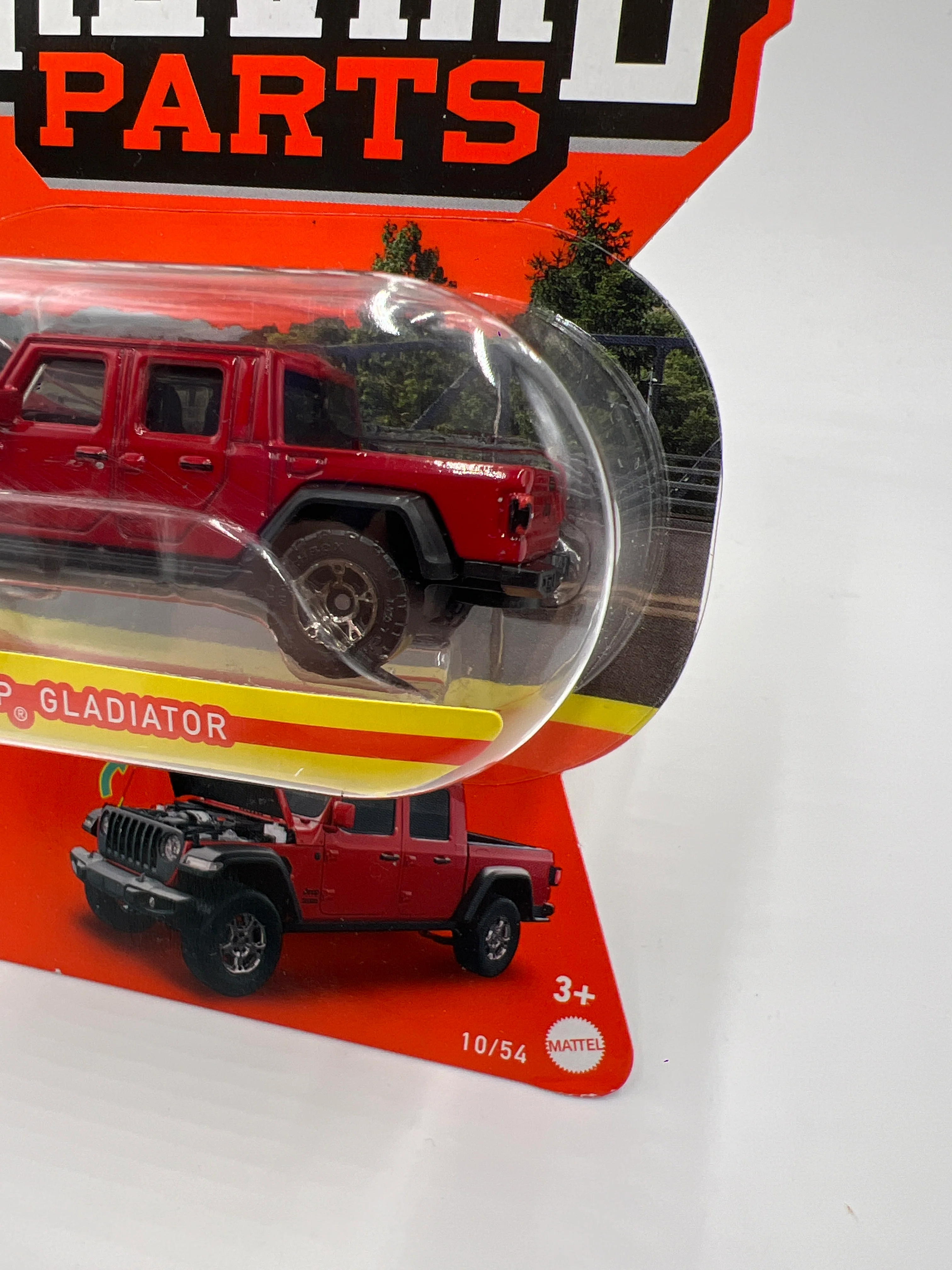 Matchbox Moving Parts #10 Jeep Gladiator Red 164F - Image 4