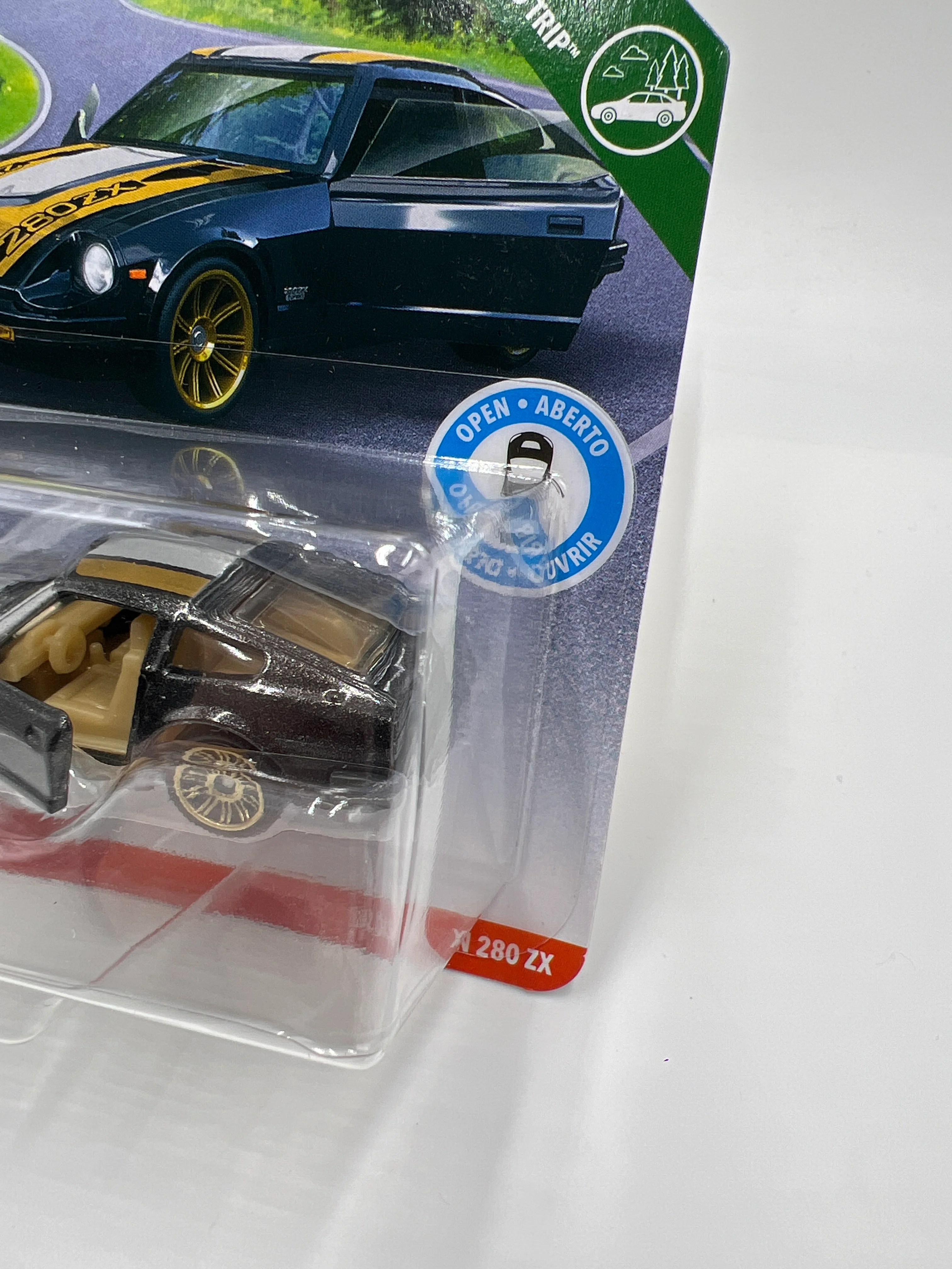 Matchbox Moving Parts MBX Road Trip 82 Datsun 280 ZX Black 166D - Image 4