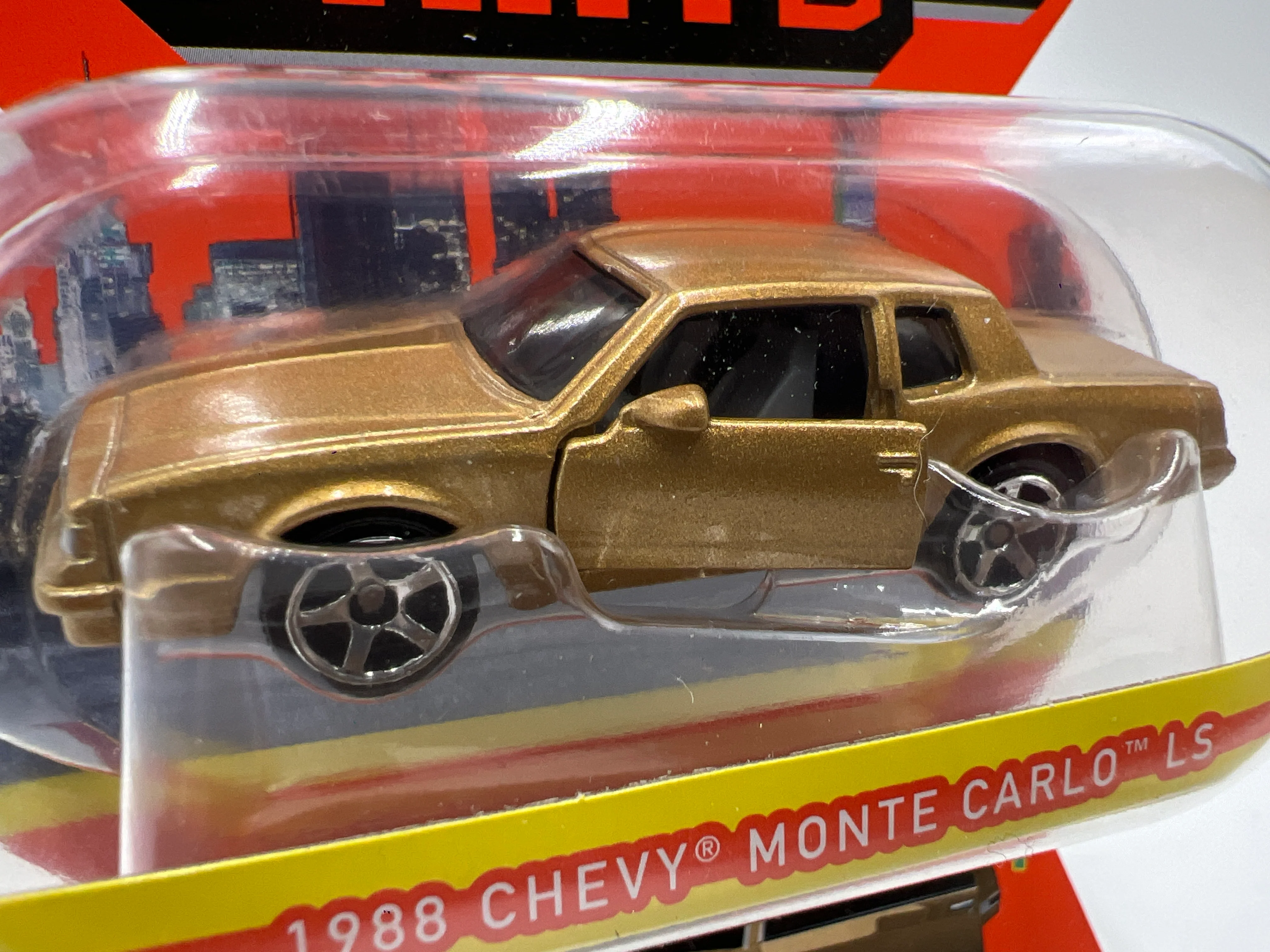 Matchbox Moving Parts #30 1988 Chevy Monte Carlo LS Gold 167R - Image 3