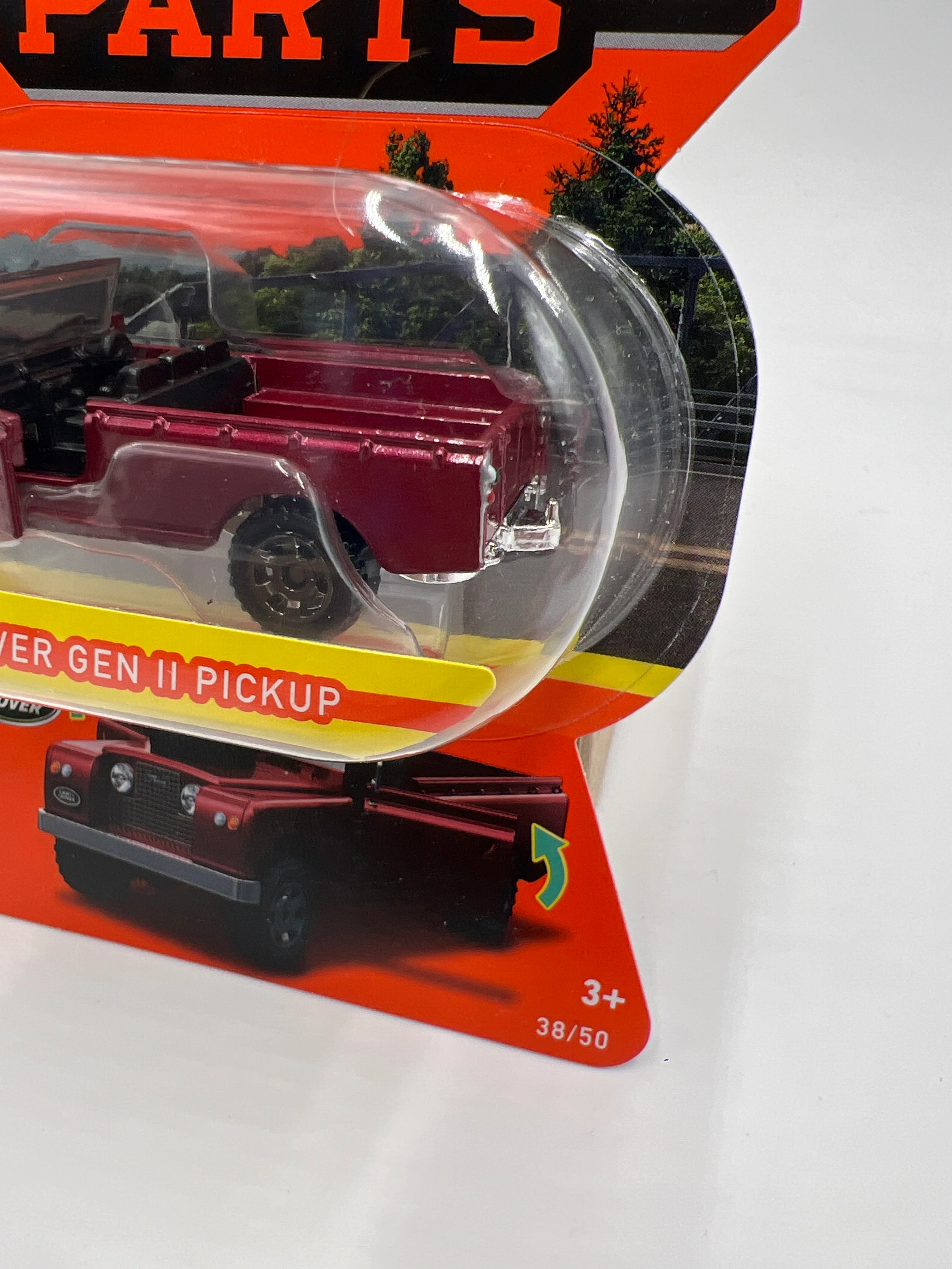 Matchbox Moving Parts #38 1965 Land Rover Gen II Pickup Red 162C - Image 4