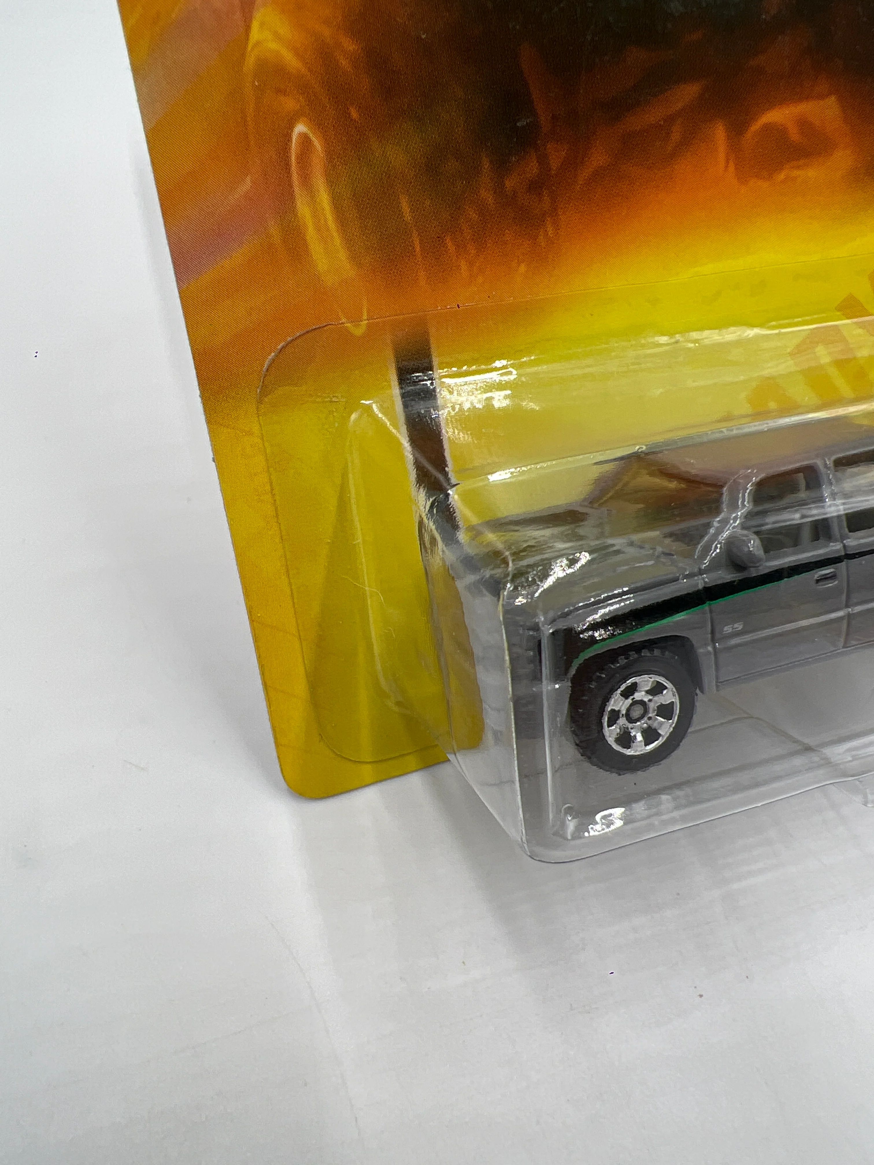 Matchbox Outdoor Adventure #87 Chevy Silverado Gray - Image 5