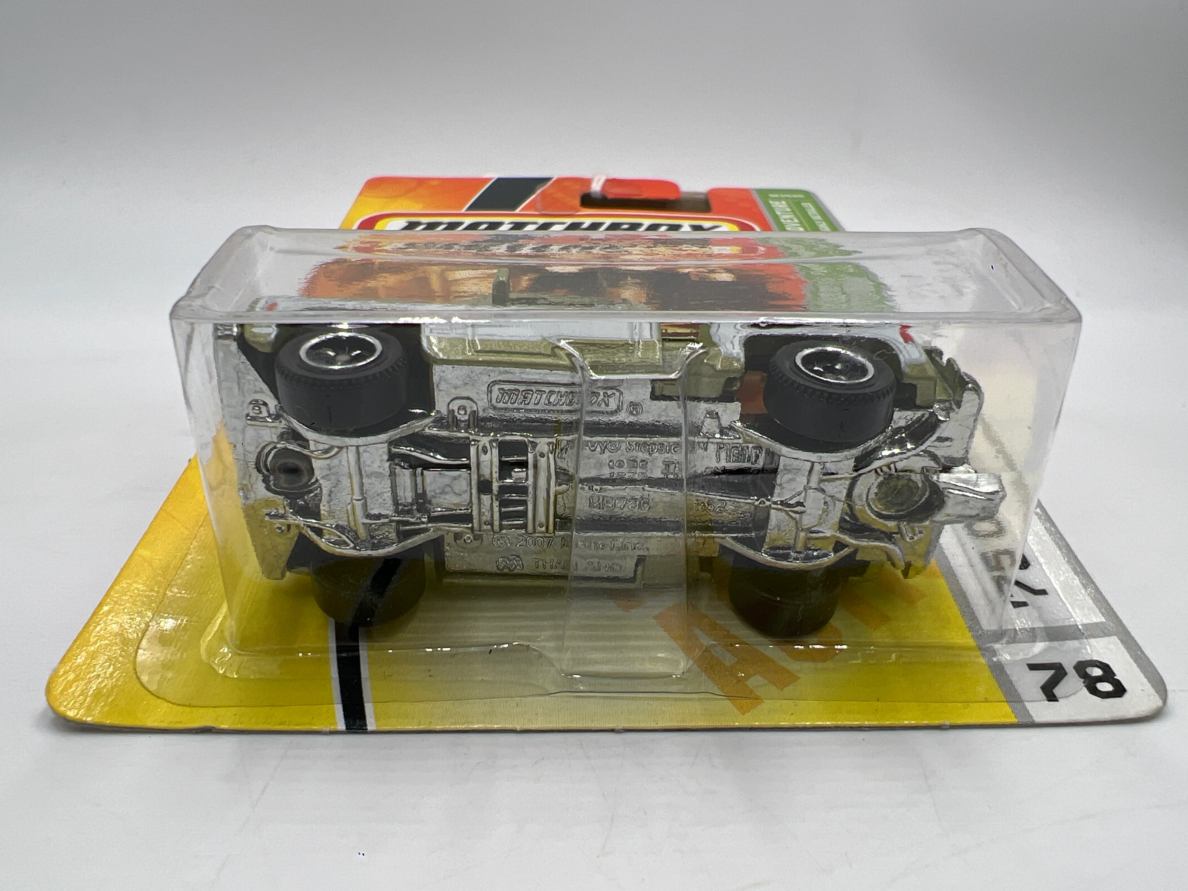 Matchbox Outdoor Adventure #78 75 Chevy Stepside Green/White 209H - Image 6