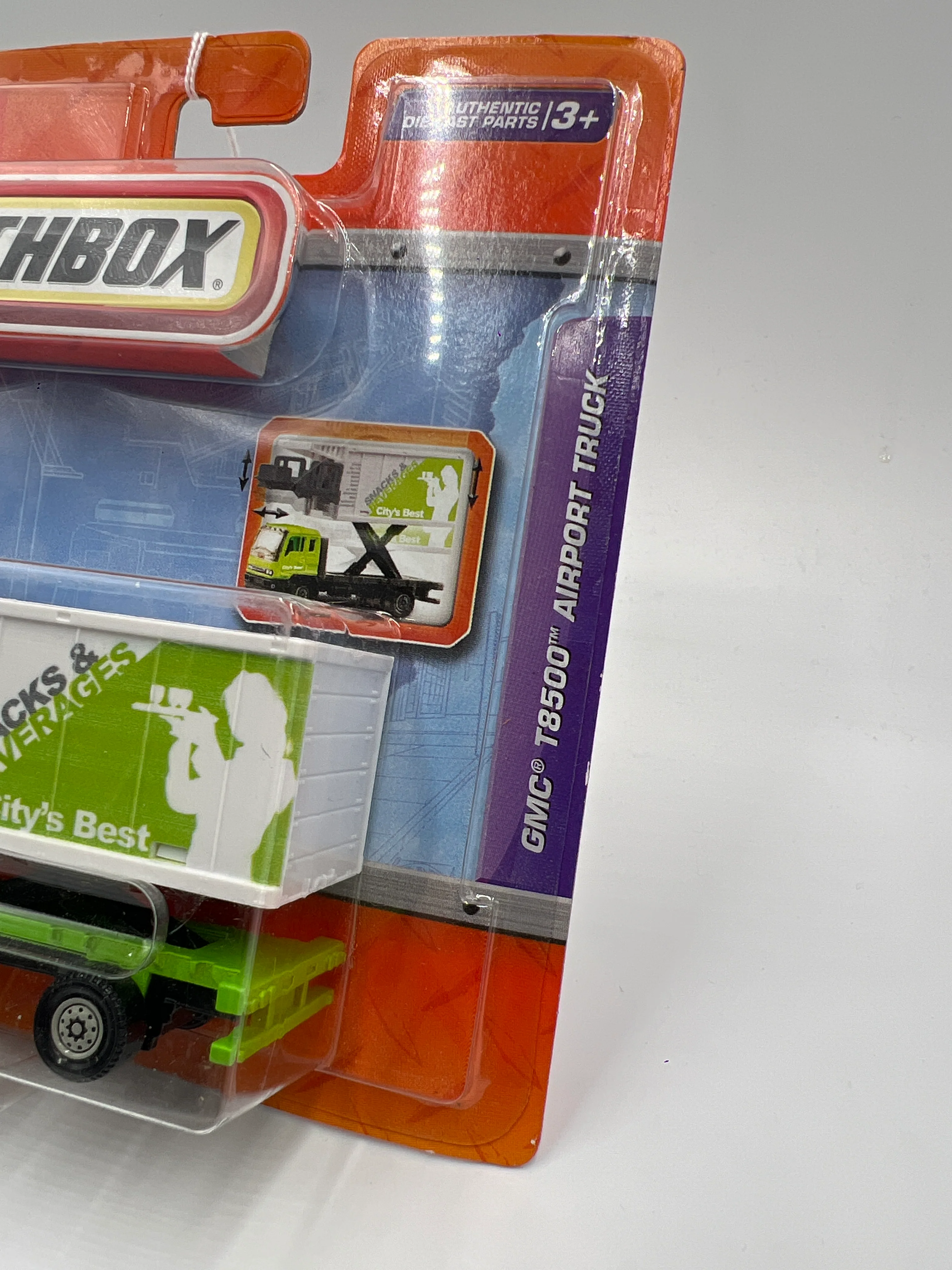 Matchbox Real Working Rigs GMC T8500 Airport Truck Green 169A - Image 4