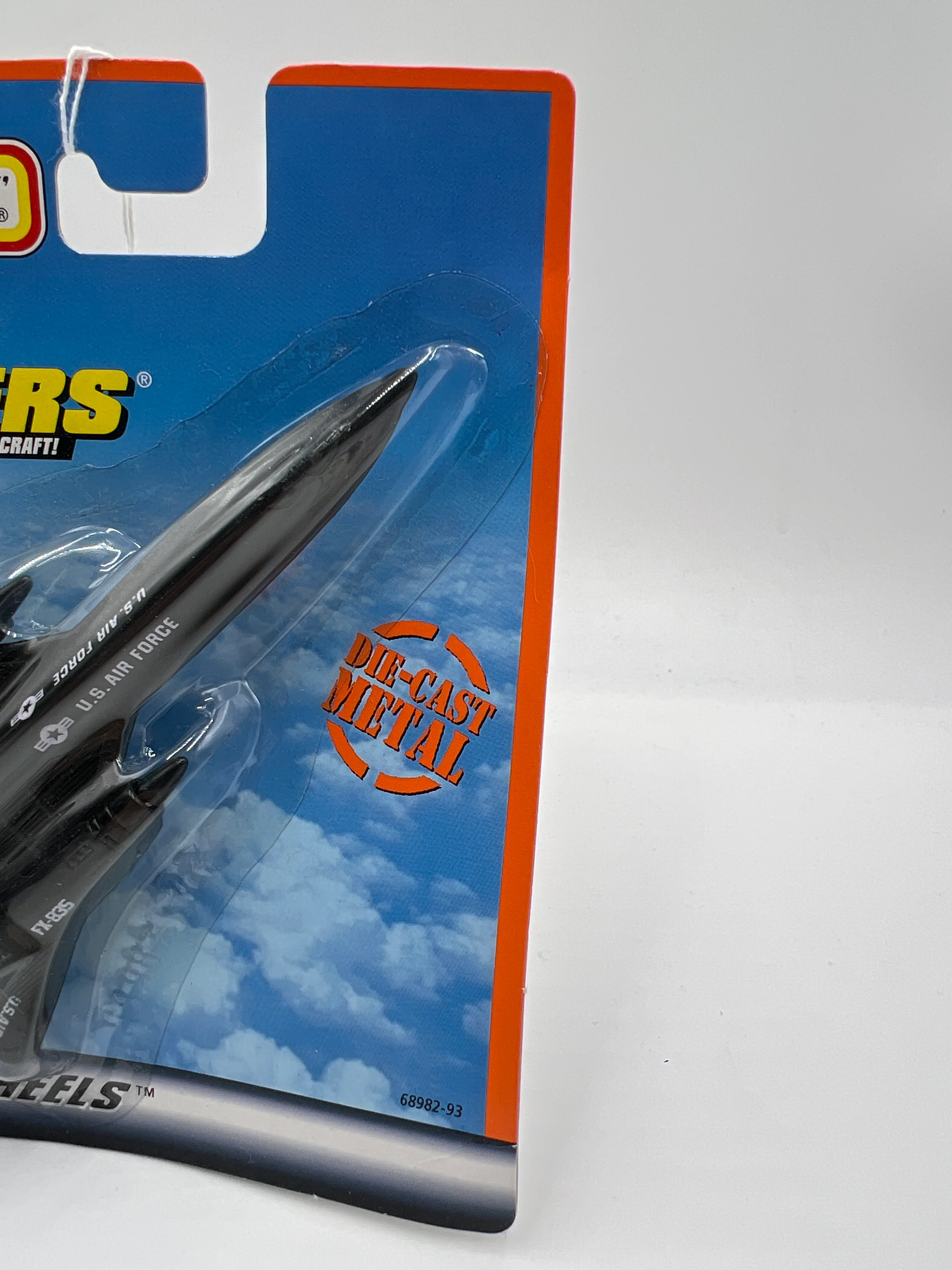 Matchbox Sky Busters SR-71 Blackbird U.S. Air Force Black UU1 - Image 4