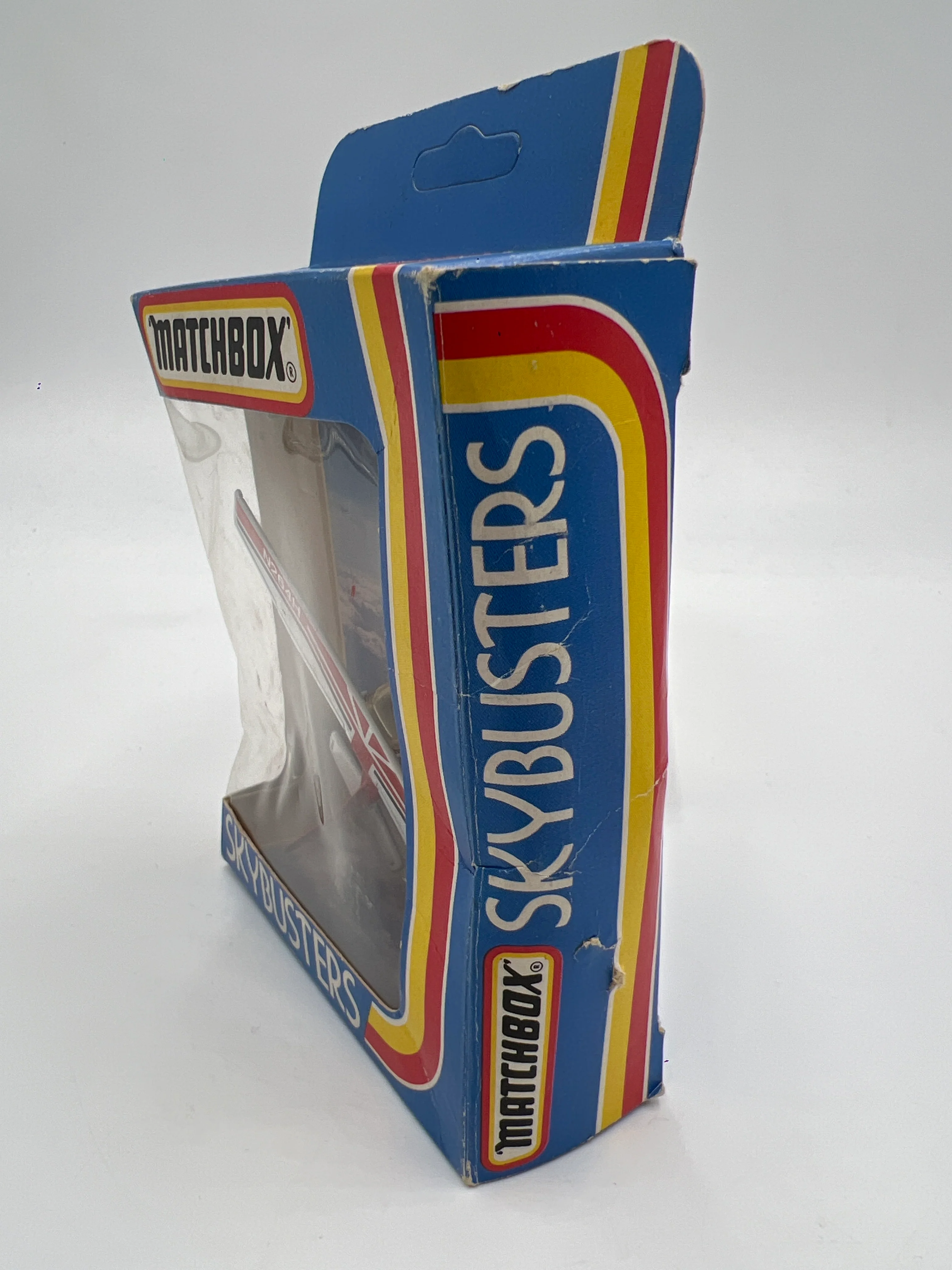 Matchbox Skybusters SB-26 Cessna 210 Float Plane Unpunched (Box Not Perfect) - Image 4