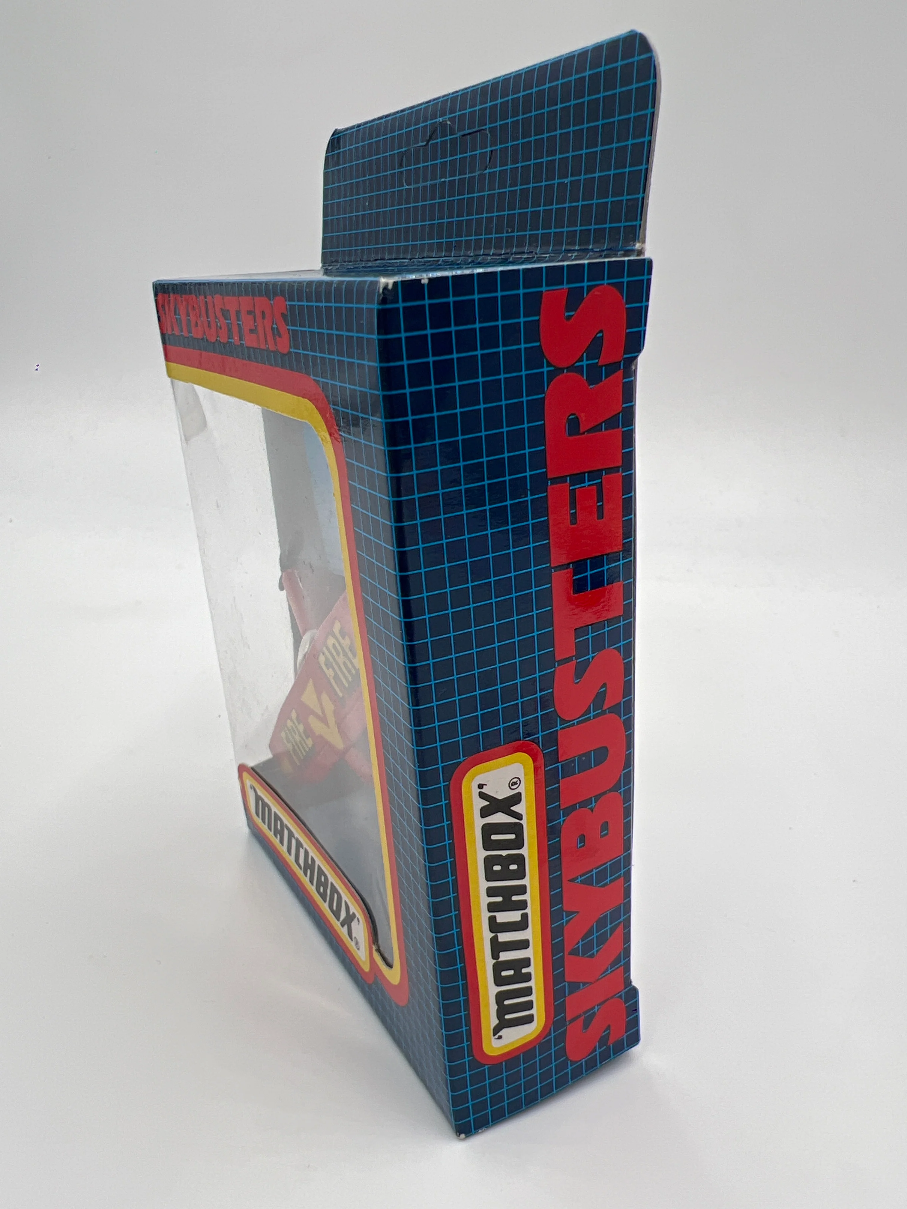 Matchbox Skybusters SB-26 Cessna 210 Float Plane Fire Unpunched - Image 5