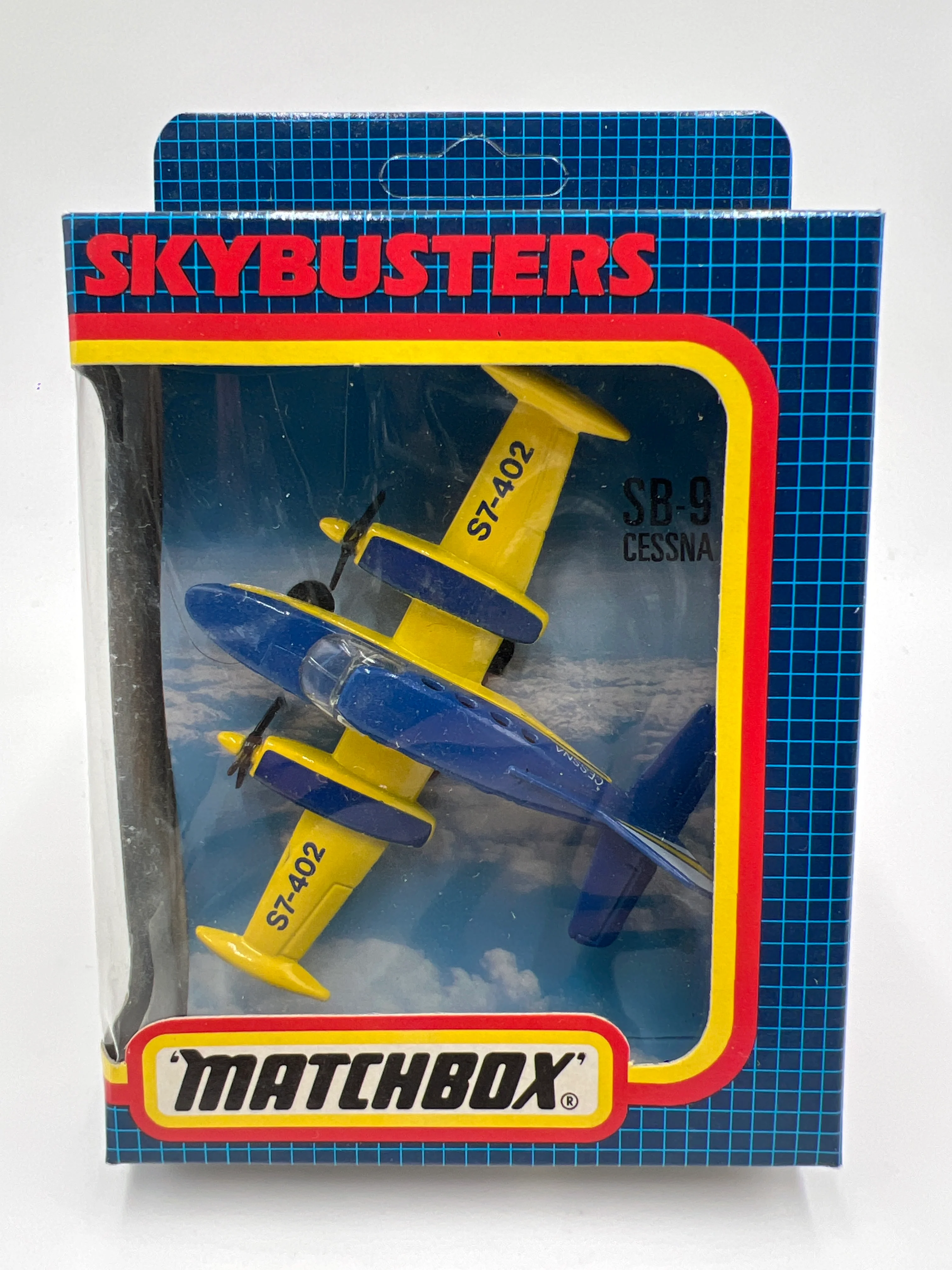 Matchbox Skybusters SB-9 Cessna 402 Unpunched - Image 2
