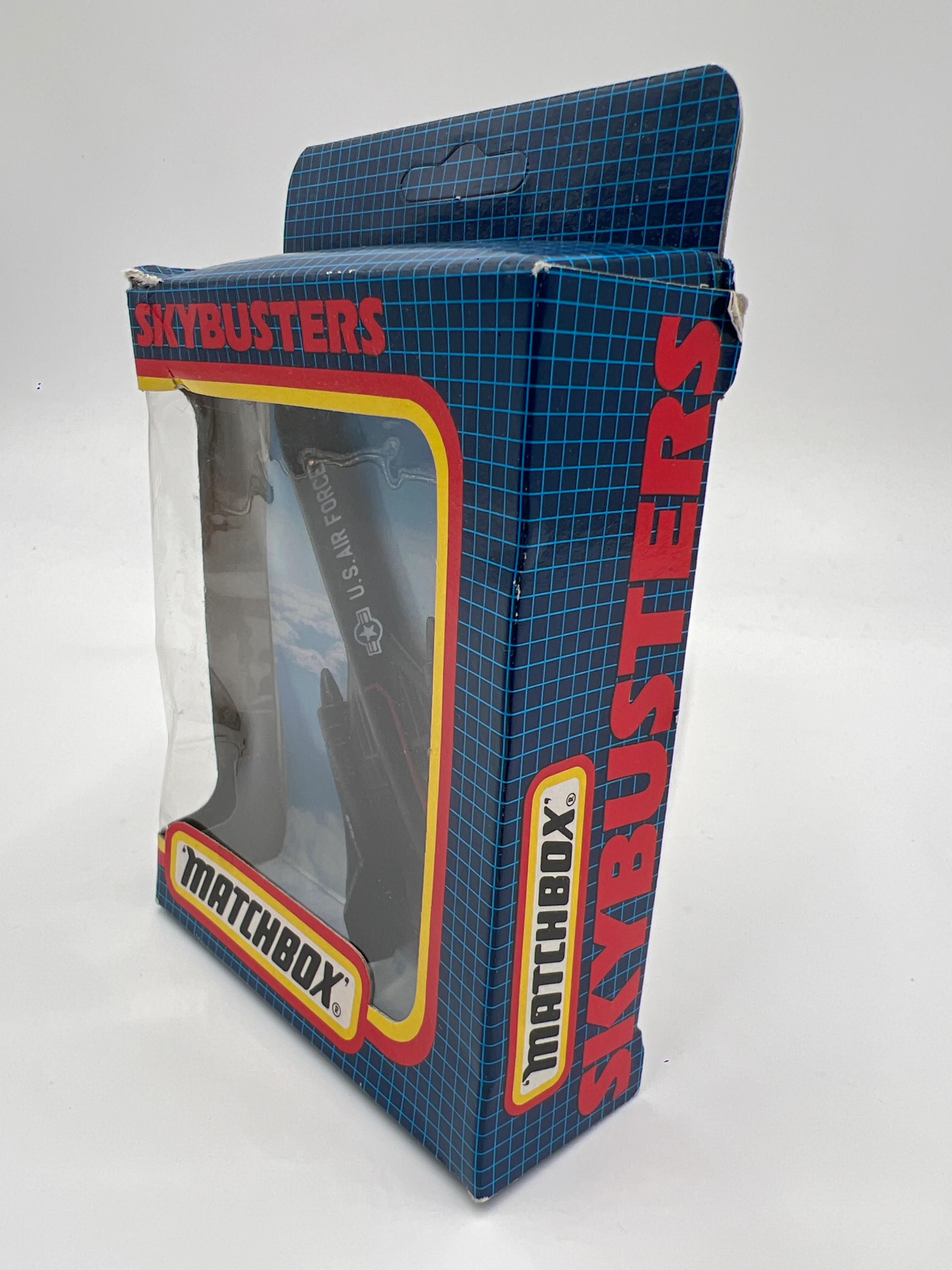 Matchbox Skybusters SB-29 SR-71 Blackbird USAF Unpunched (2) Box Not Perfect - Image 4