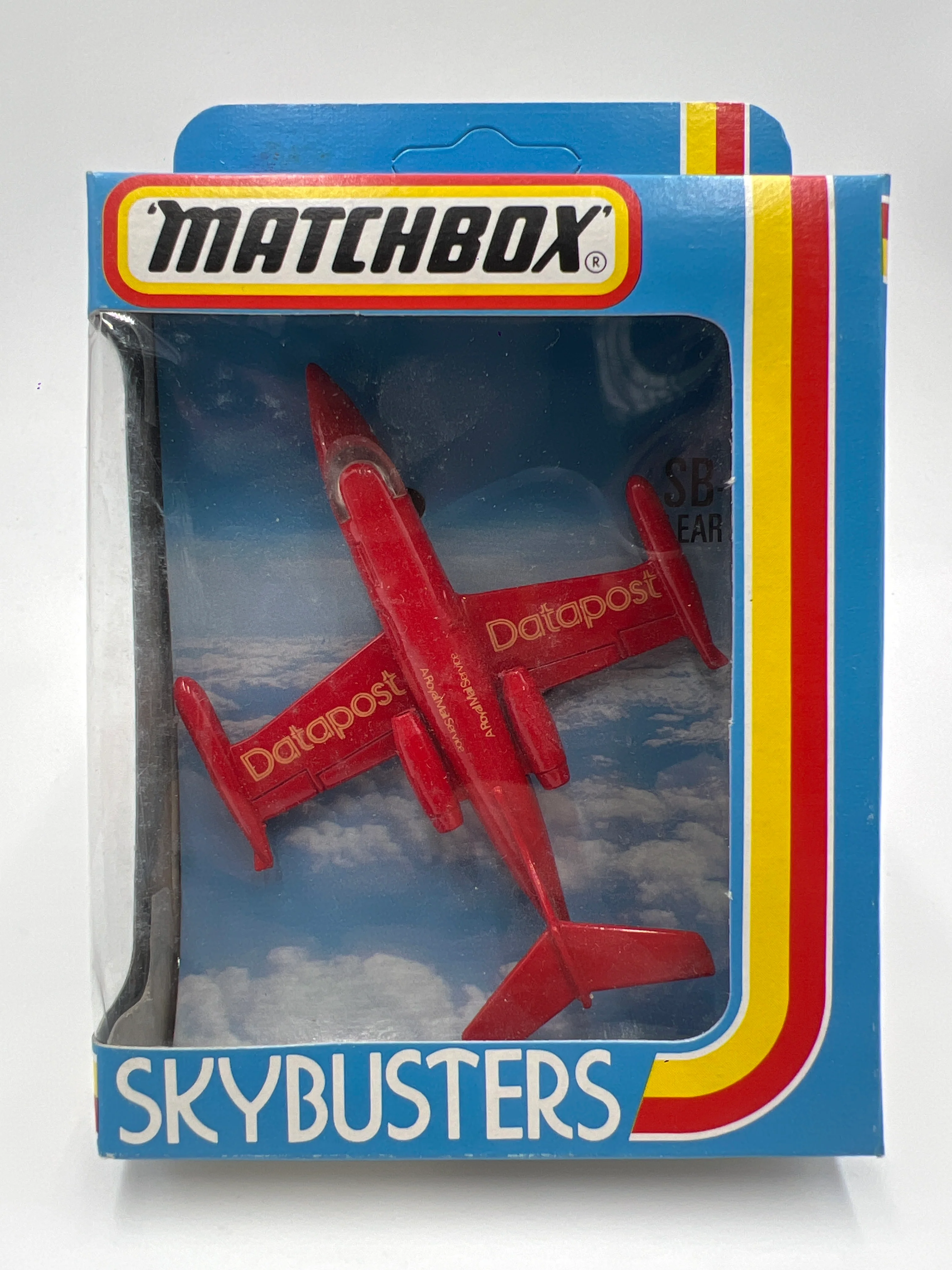 Matchbox Skybusters SB-1 Learjet Datapost Red Unpunched - Image 2