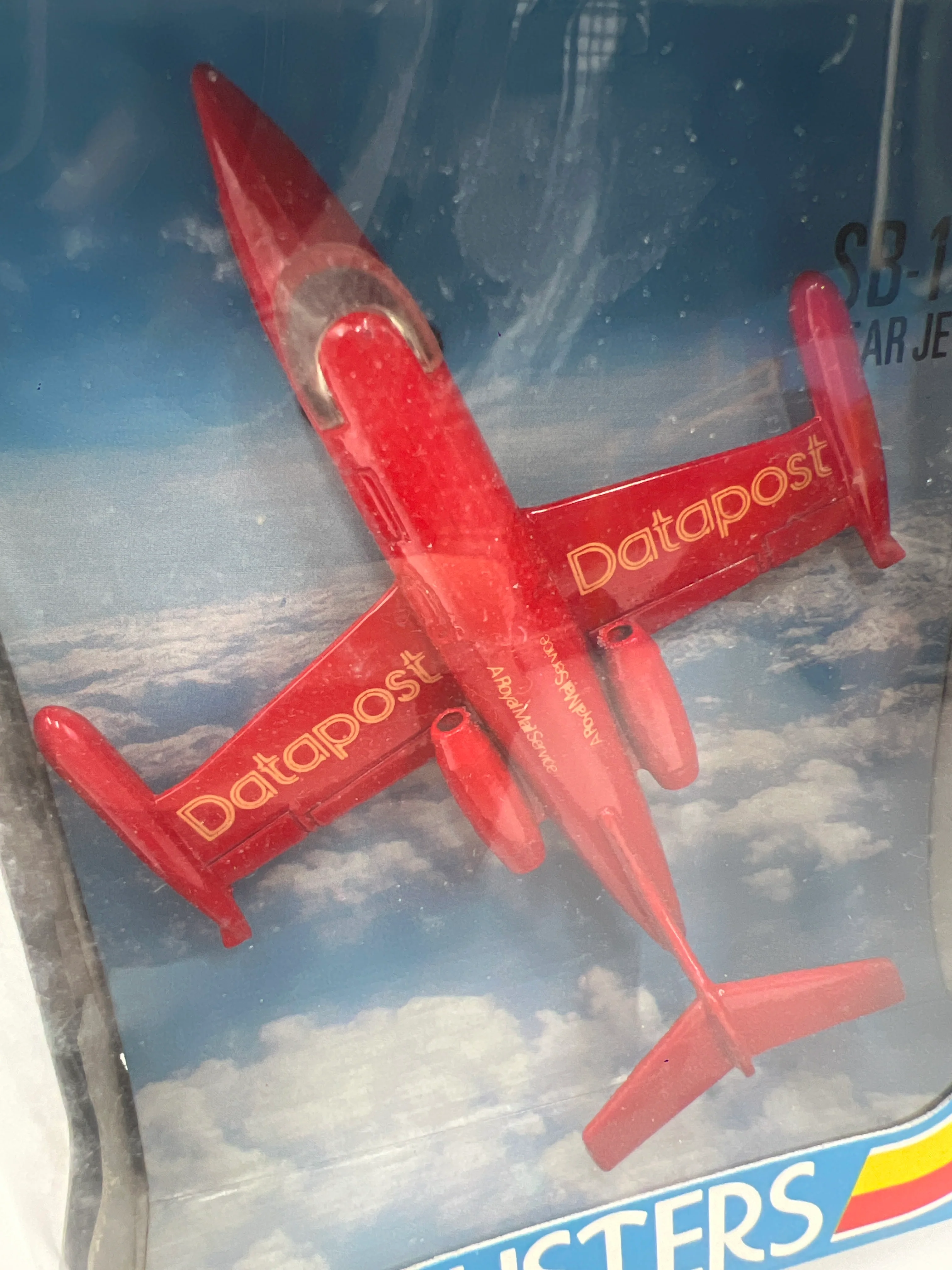 Matchbox Skybusters SB-1 Learjet Datapost Red Unpunched - Image 3