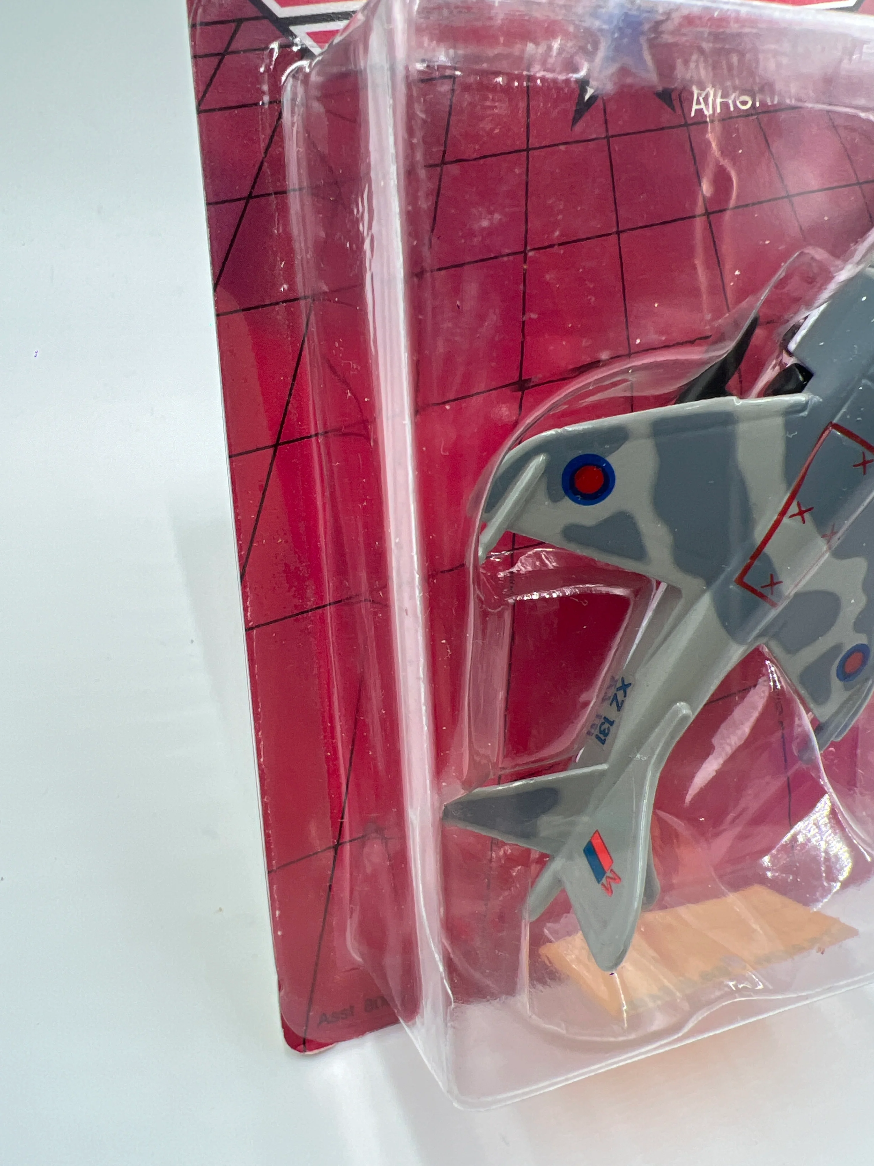 Matchbox Skybusters SB-10 #8 Harrier (Blister Separating) - Image 5
