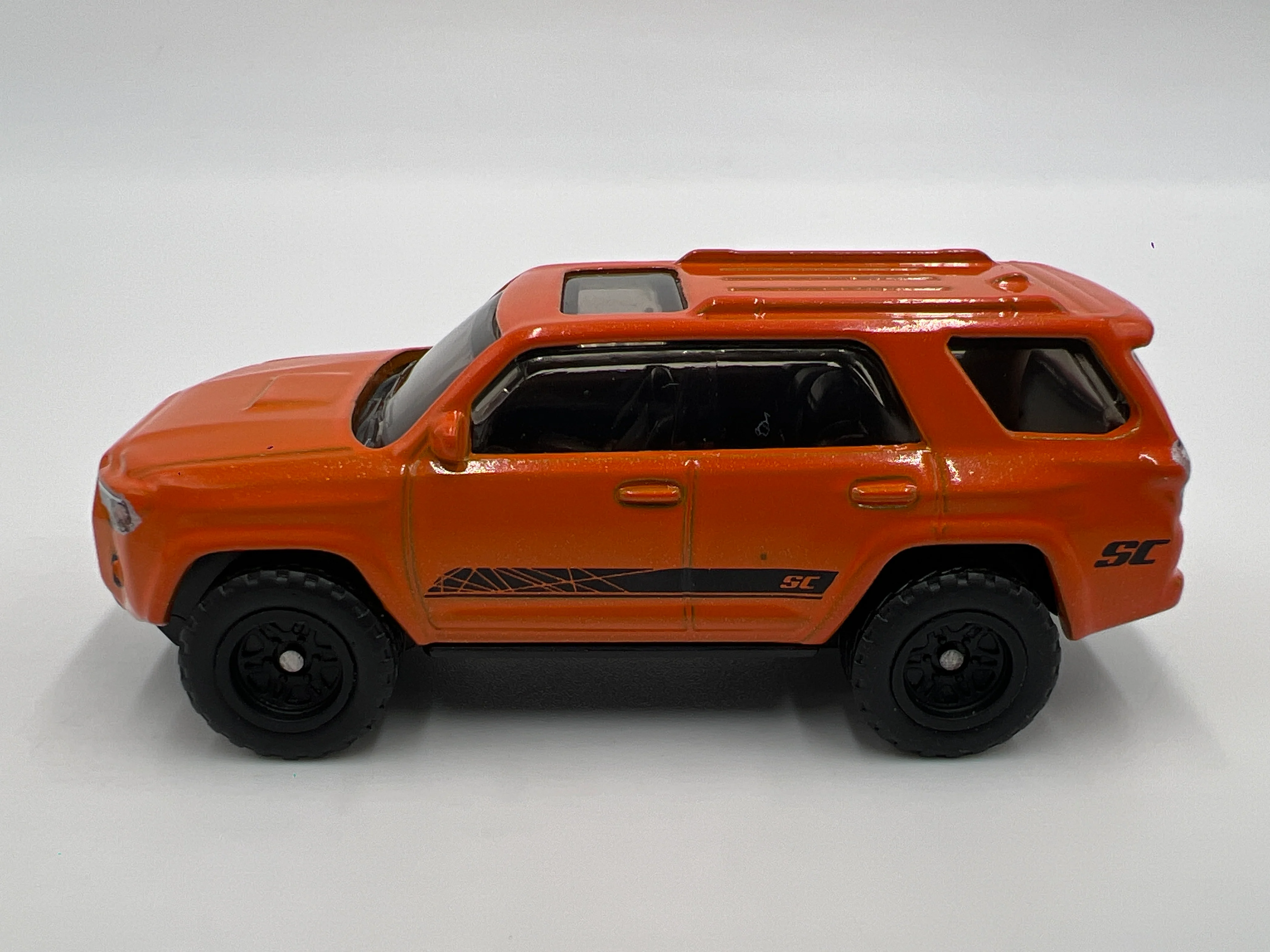 2025 Matchbox 1/64 Super Chase Toyota 4Runner Orange Loose - Image 4