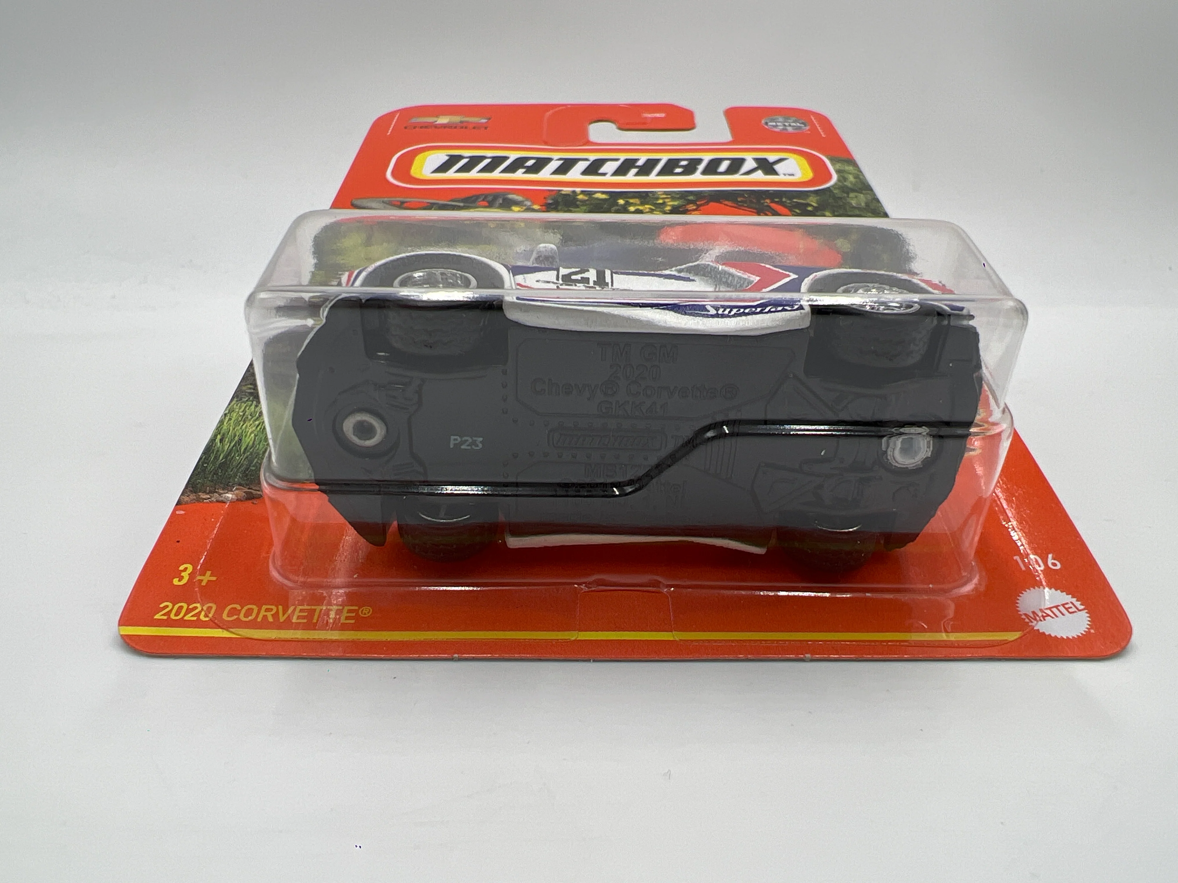 Matchbox Super Chase 2020 Corvette White W/Protector - Image 6