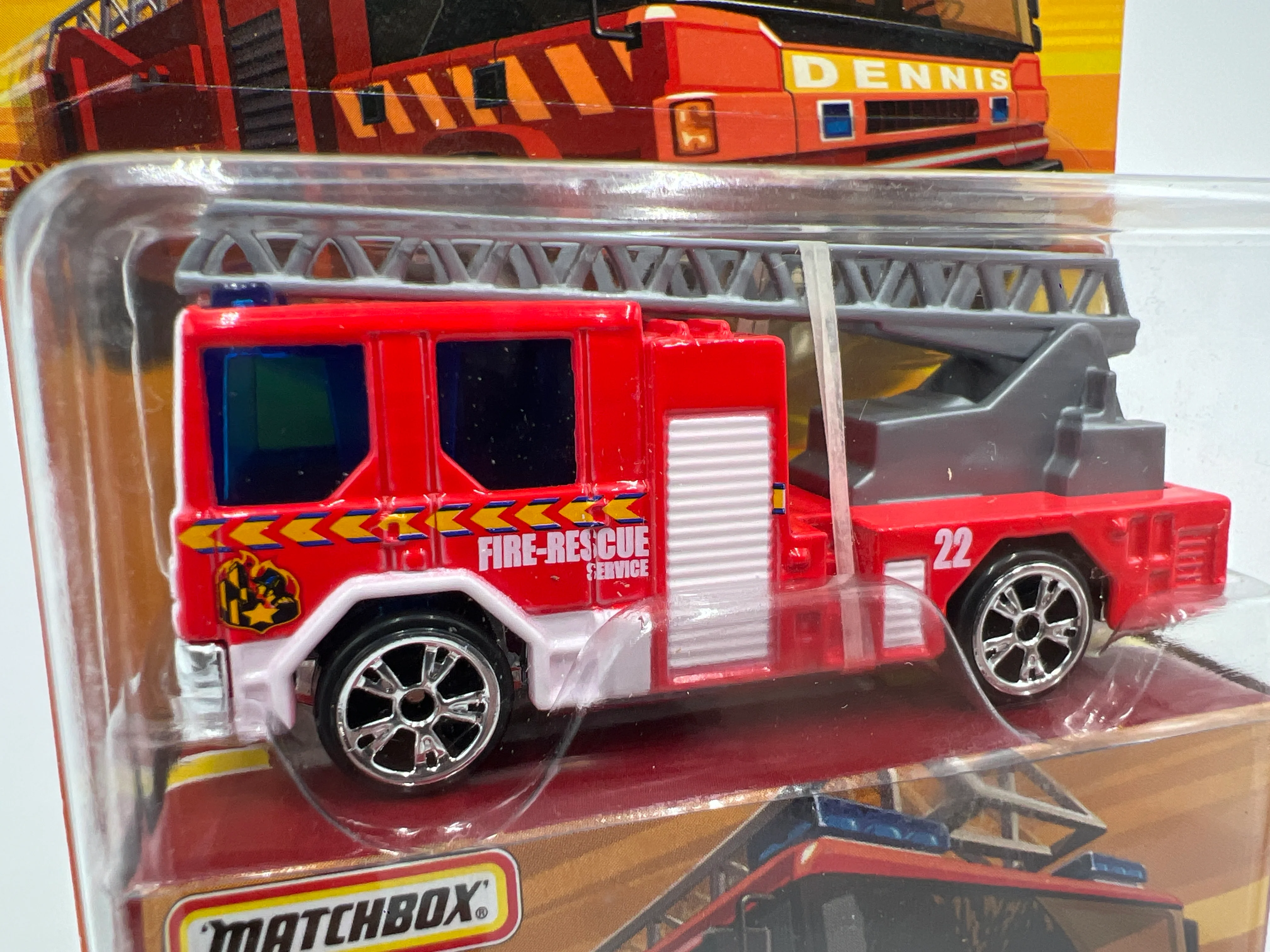 Matchbox Superfast #11 Dennis Sabre Fire Truck Red 169i - Image 3