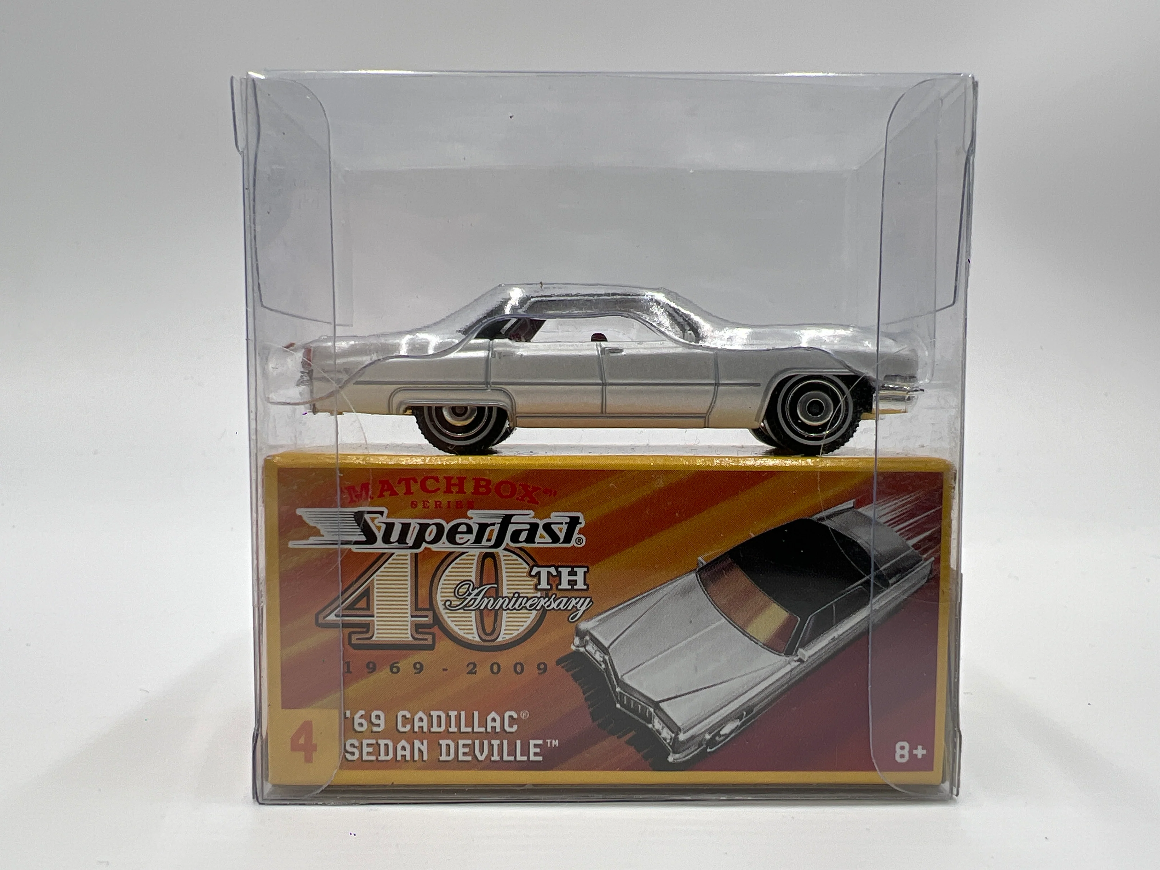 Matchbox Superfast 40th Anniversary #19 69 Cadillac Sedan Deville White - Image 6