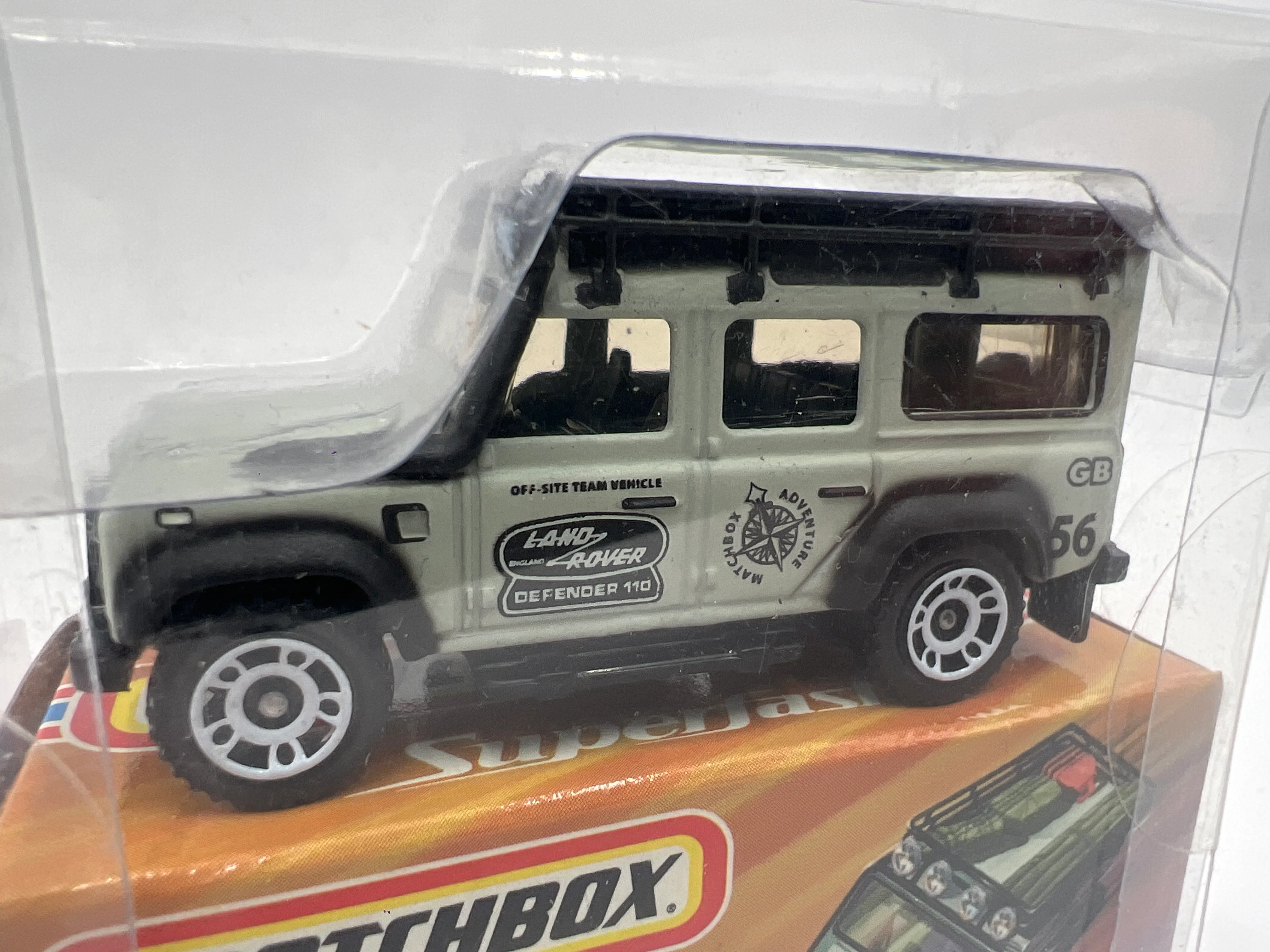 Matchbox Superfast #6 97 Land Rover Defender 110 - Image 3