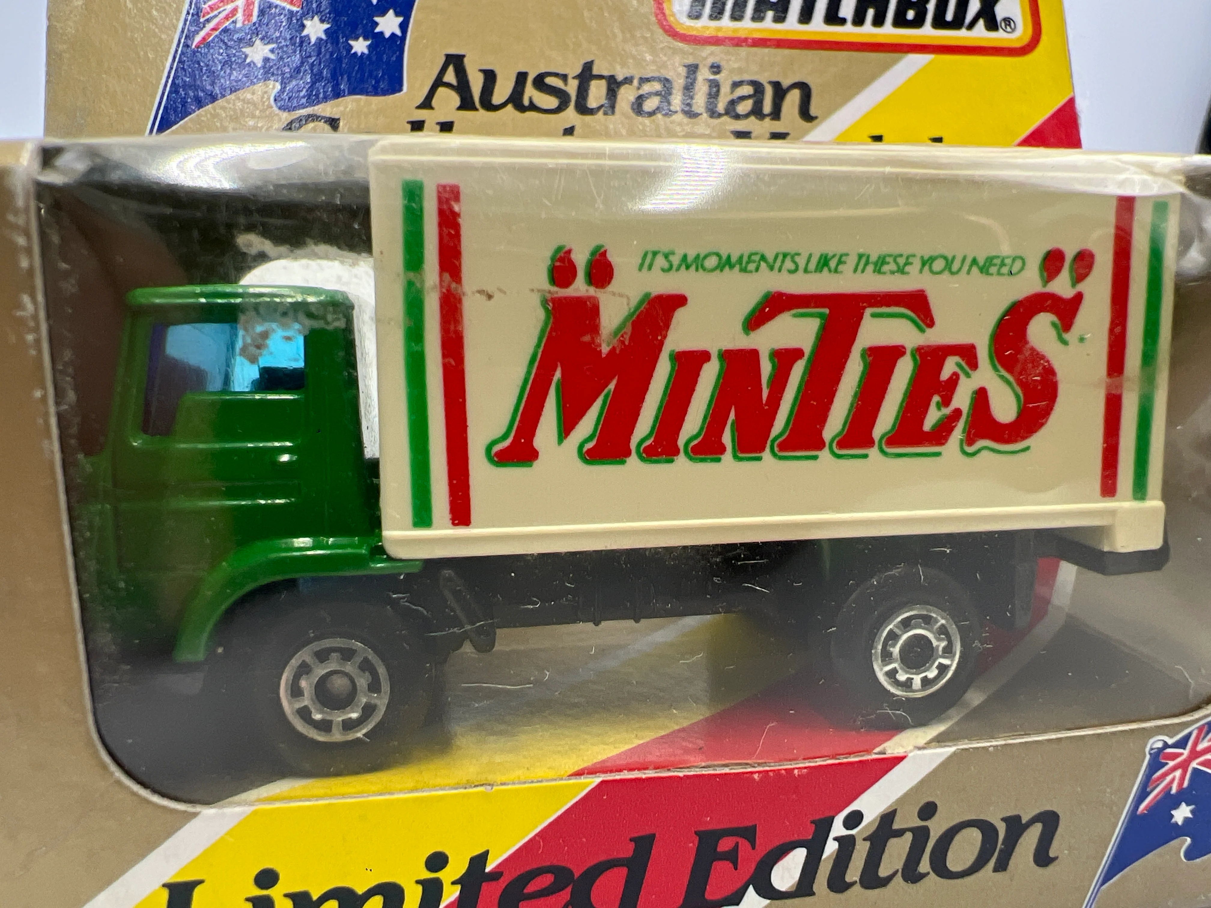 Matchbox Australian Collectors Model #72 Delivery Truck Minties - Image 3