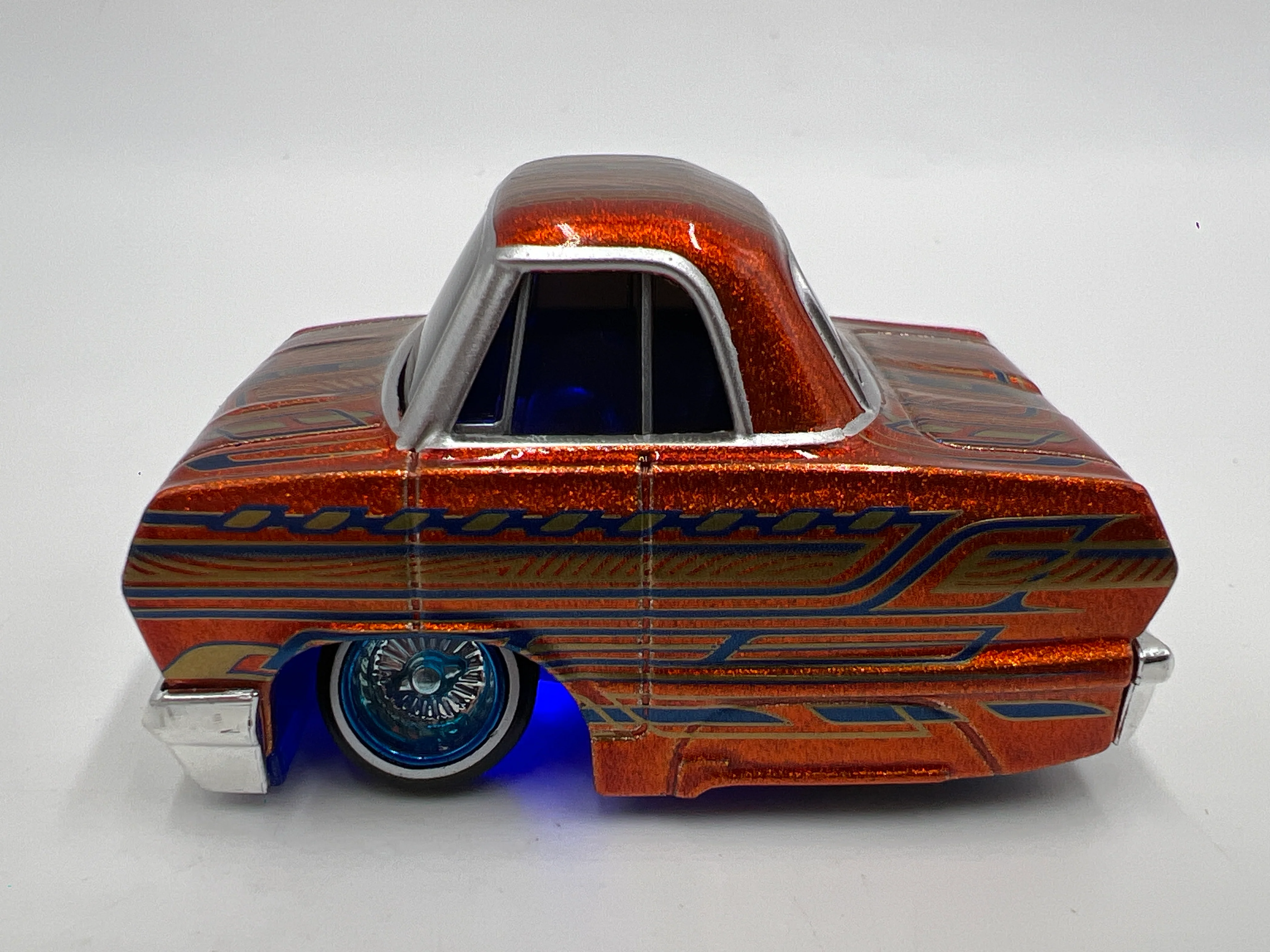 MGA Car Tuned Series 1 Show Glow Lowriders #3 63 Chevy Impala Orange - Image 6