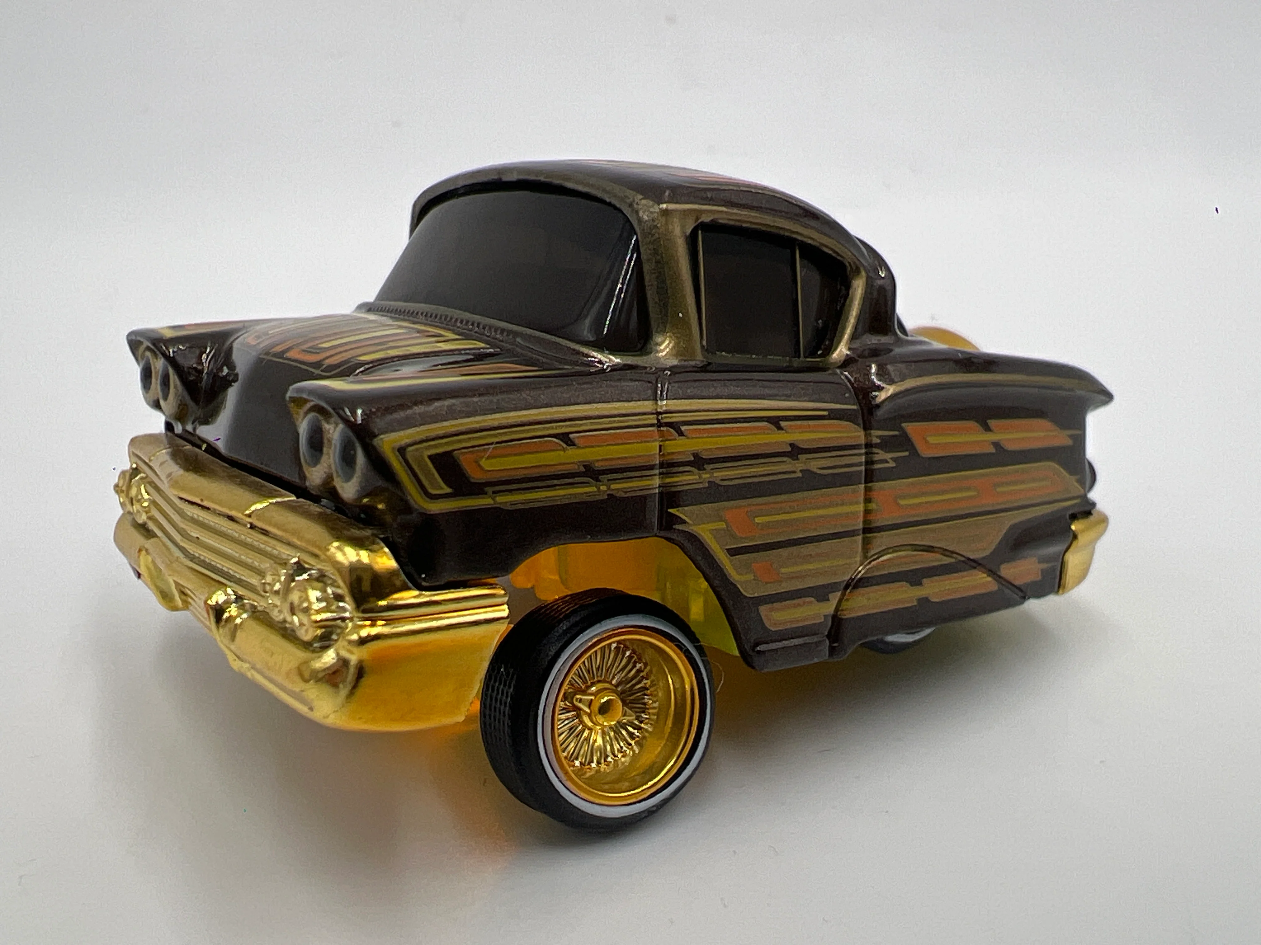 MGA Car Tuned Series 1 Show Glow Lowriders #4 58 Chevy Impala Black/Gold - Image 3