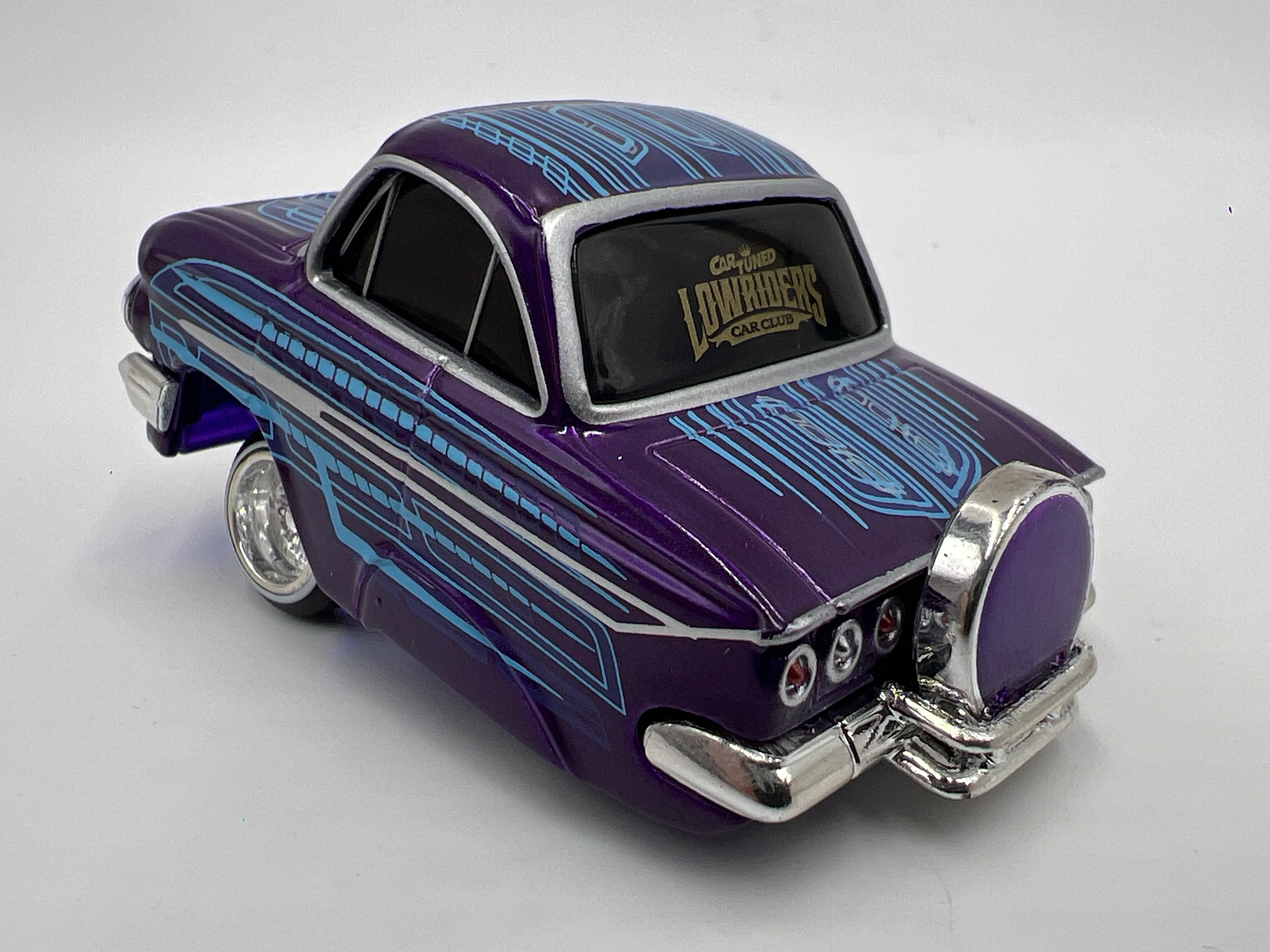 MGA Car Tuned Series 1 Show Glow Lowriders #5 61 Chevy Impala Sport Coupe Purple/Blue - Image 4