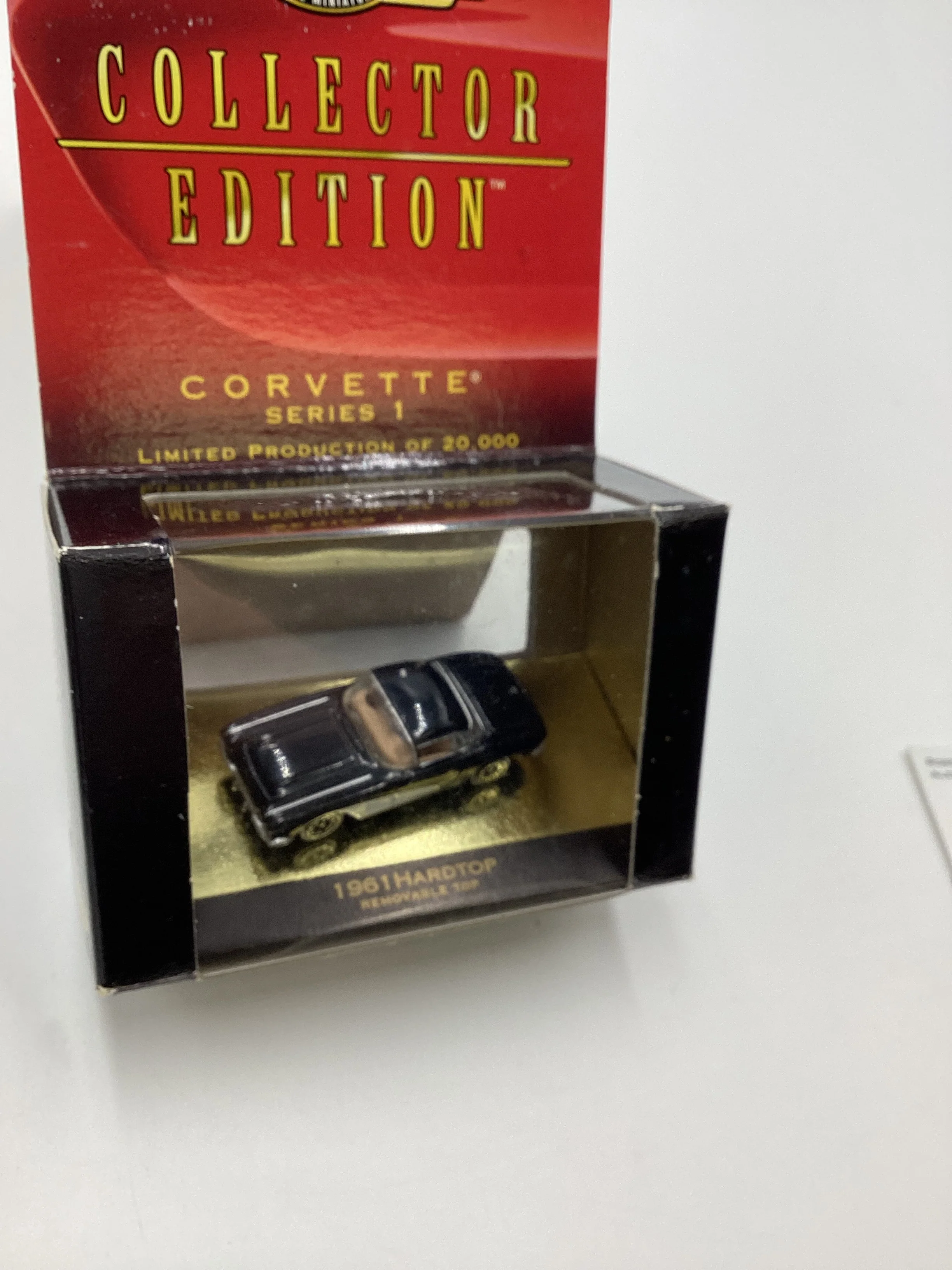 Micro Machines Collectors Edition Corvette Series 1 1961 Hard Top 1/20000 SR CE 3.1 - Image 5