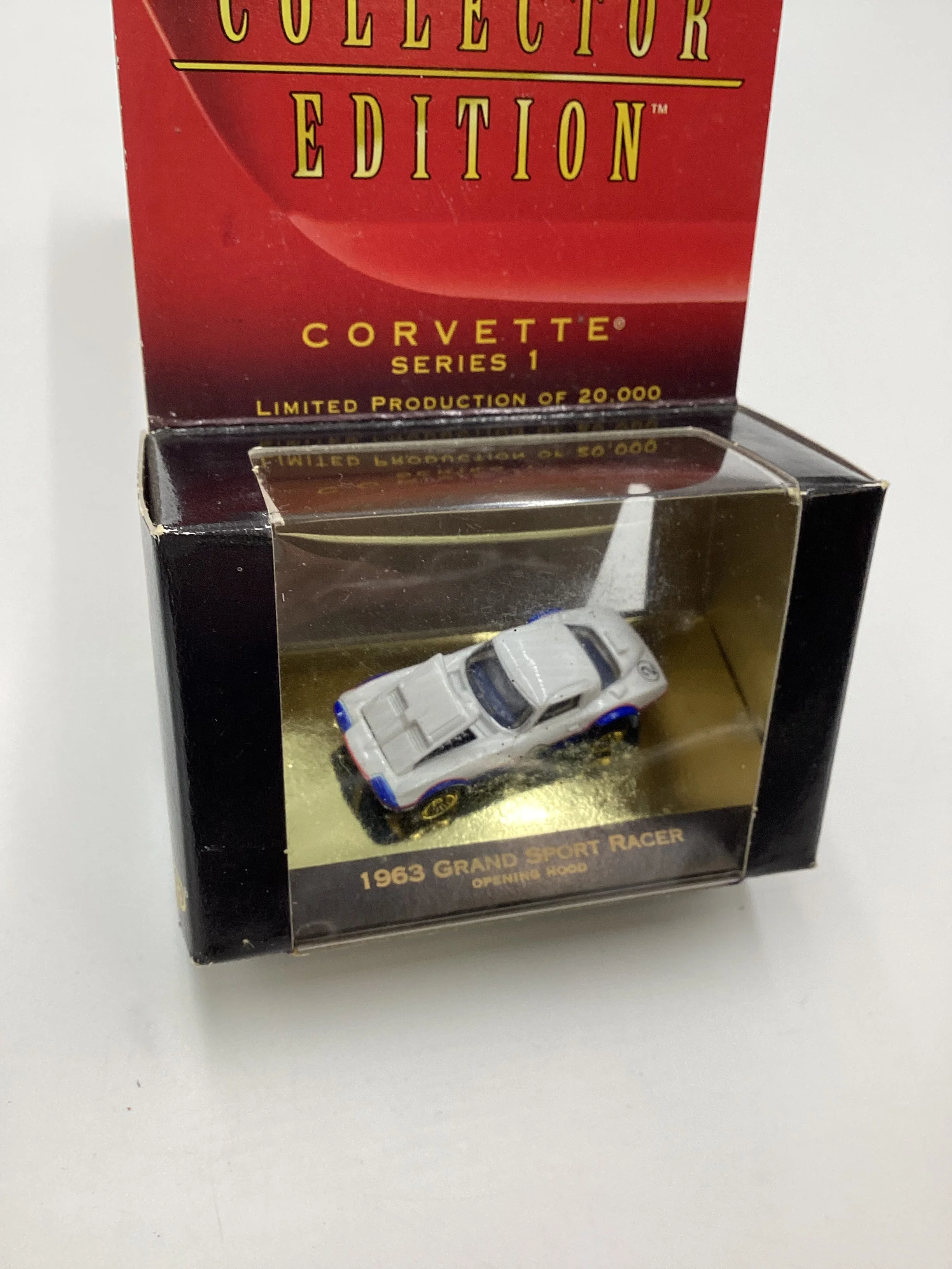 Micro Machines Collectors Edition Corvette Series 1 1963 Grand Sport Racer White/Blue 1/20000 SR CE 5 - Image 5