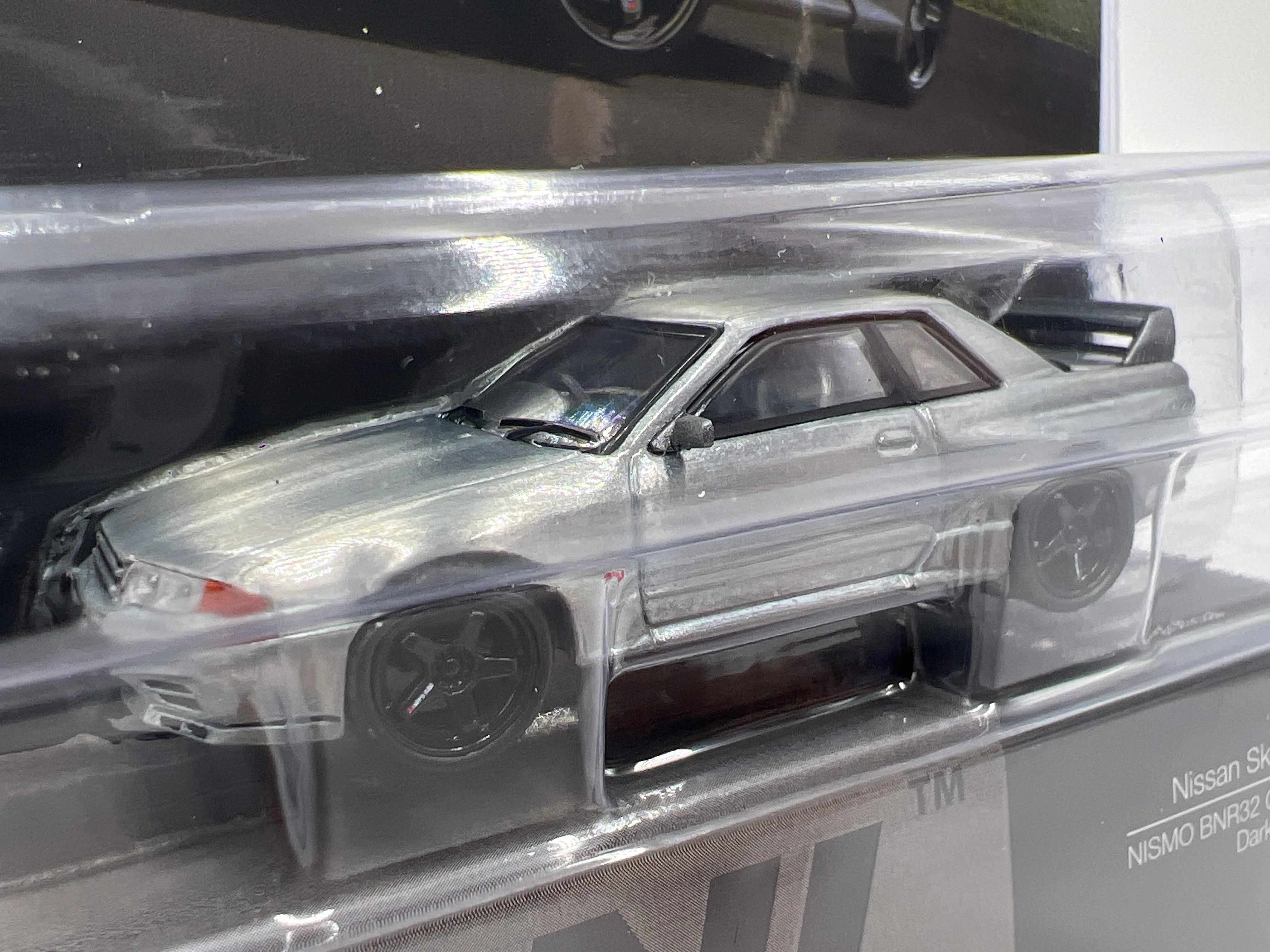 Mini GT #1024 CHASE Nissan Skyline GT-R Nismo BNR32 CRS Version - Image 2
