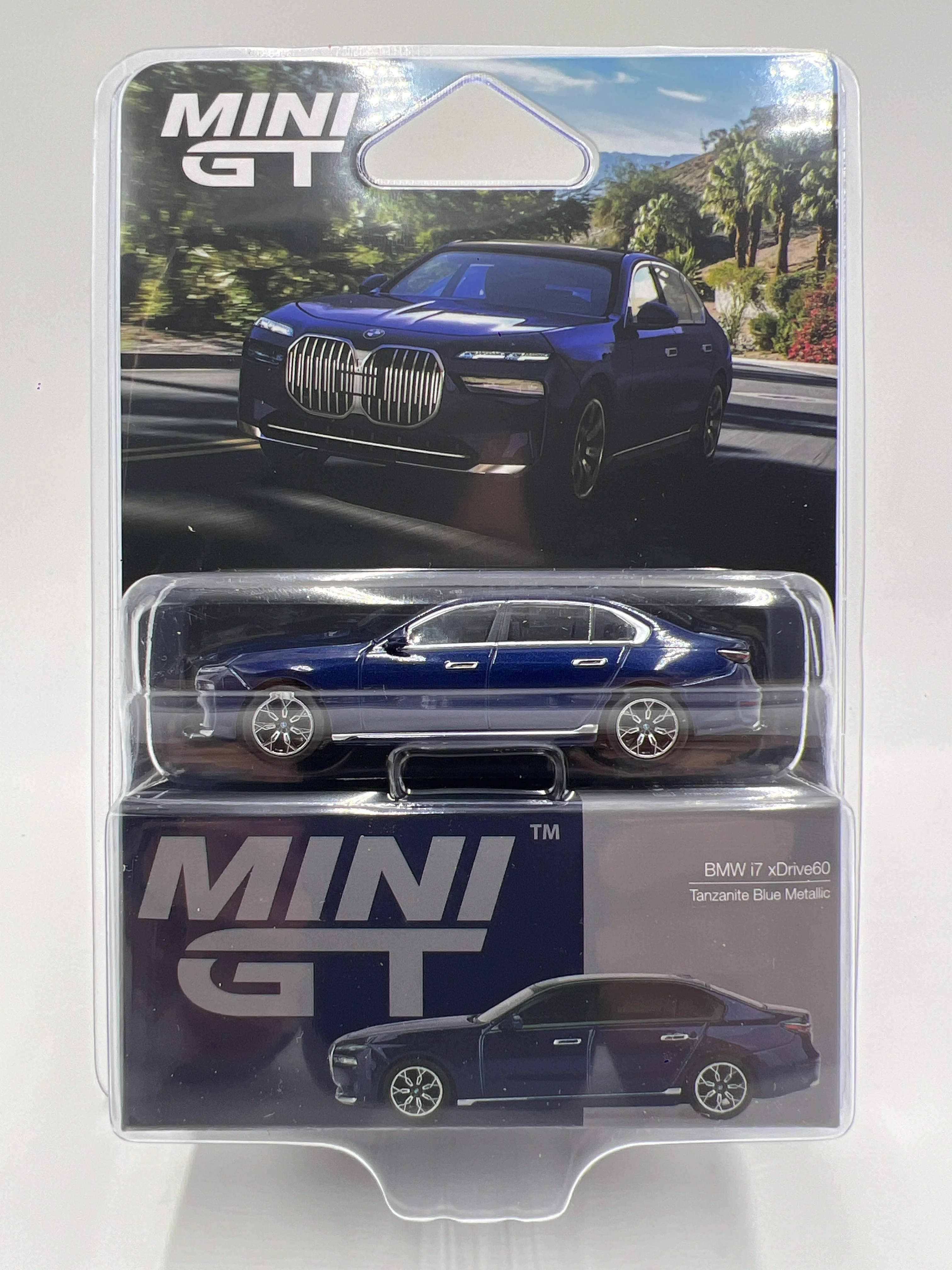 Mini GT #1111 BMW i7 xDrive60 Blue 237F