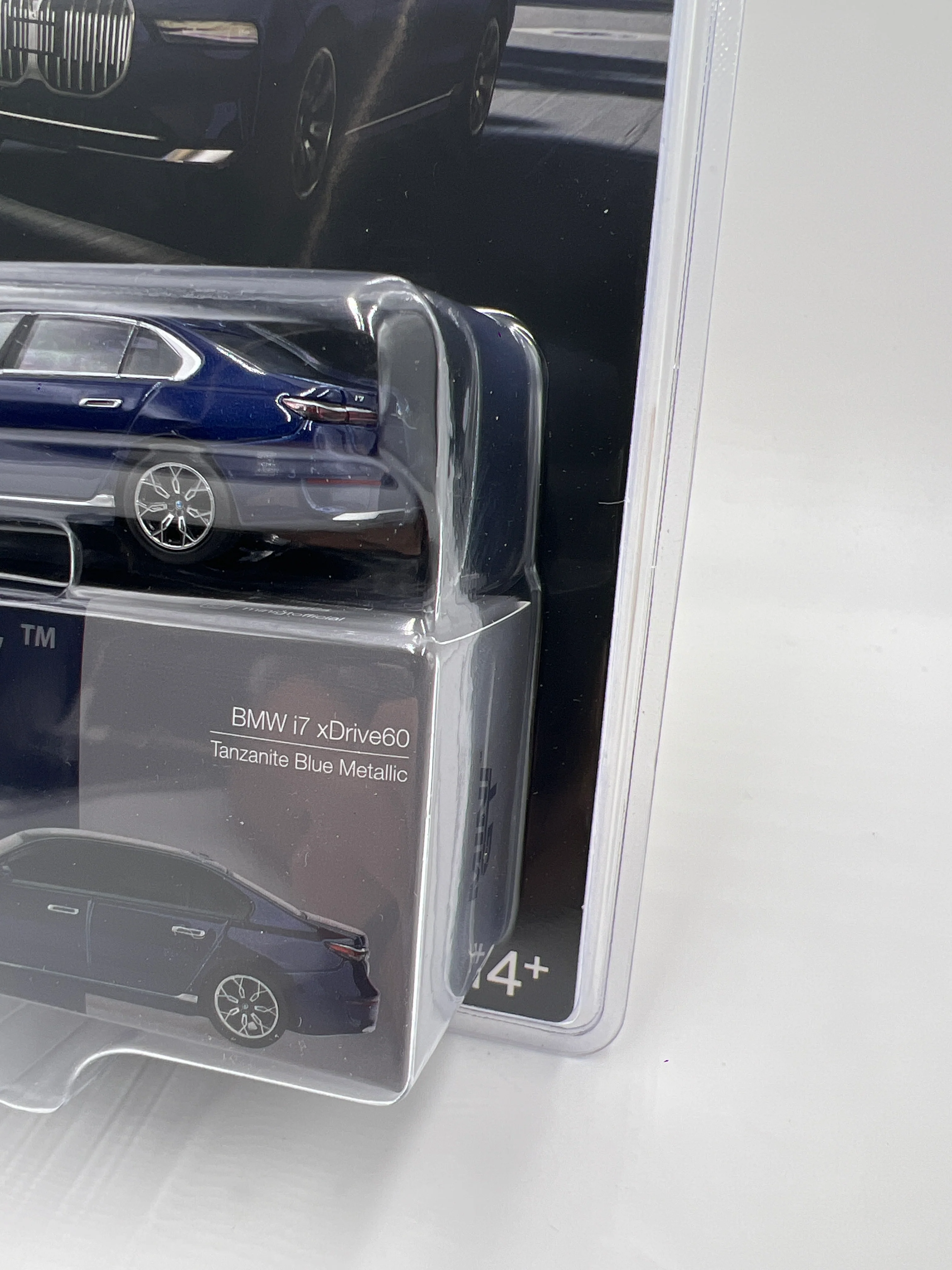 Mini GT #1111 BMW i7 xDrive60 Blue 237F - Image 3