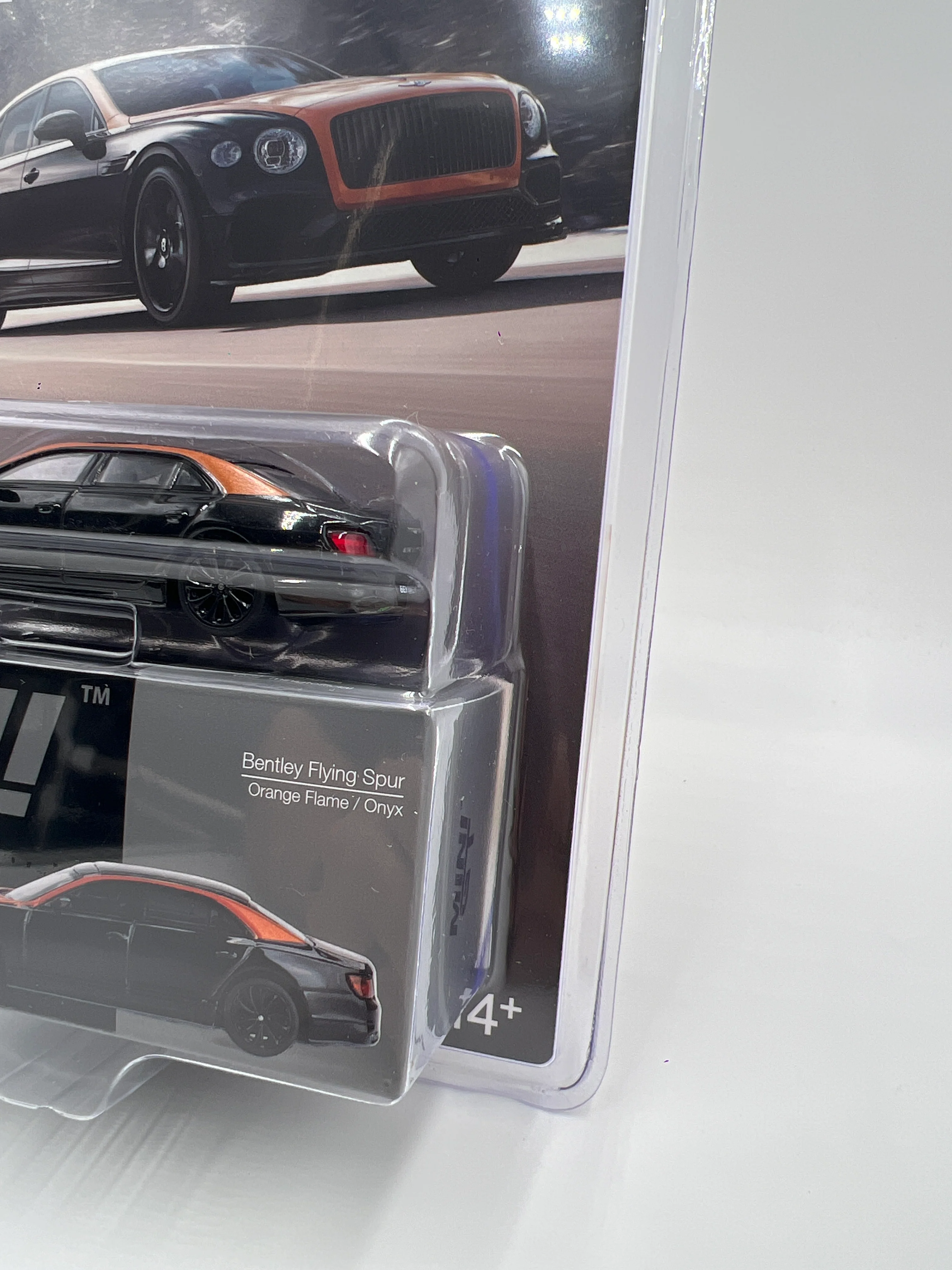 Mini GT #991 Bentley Flying Spur Orange Flame/Onyx 235G - Image 3