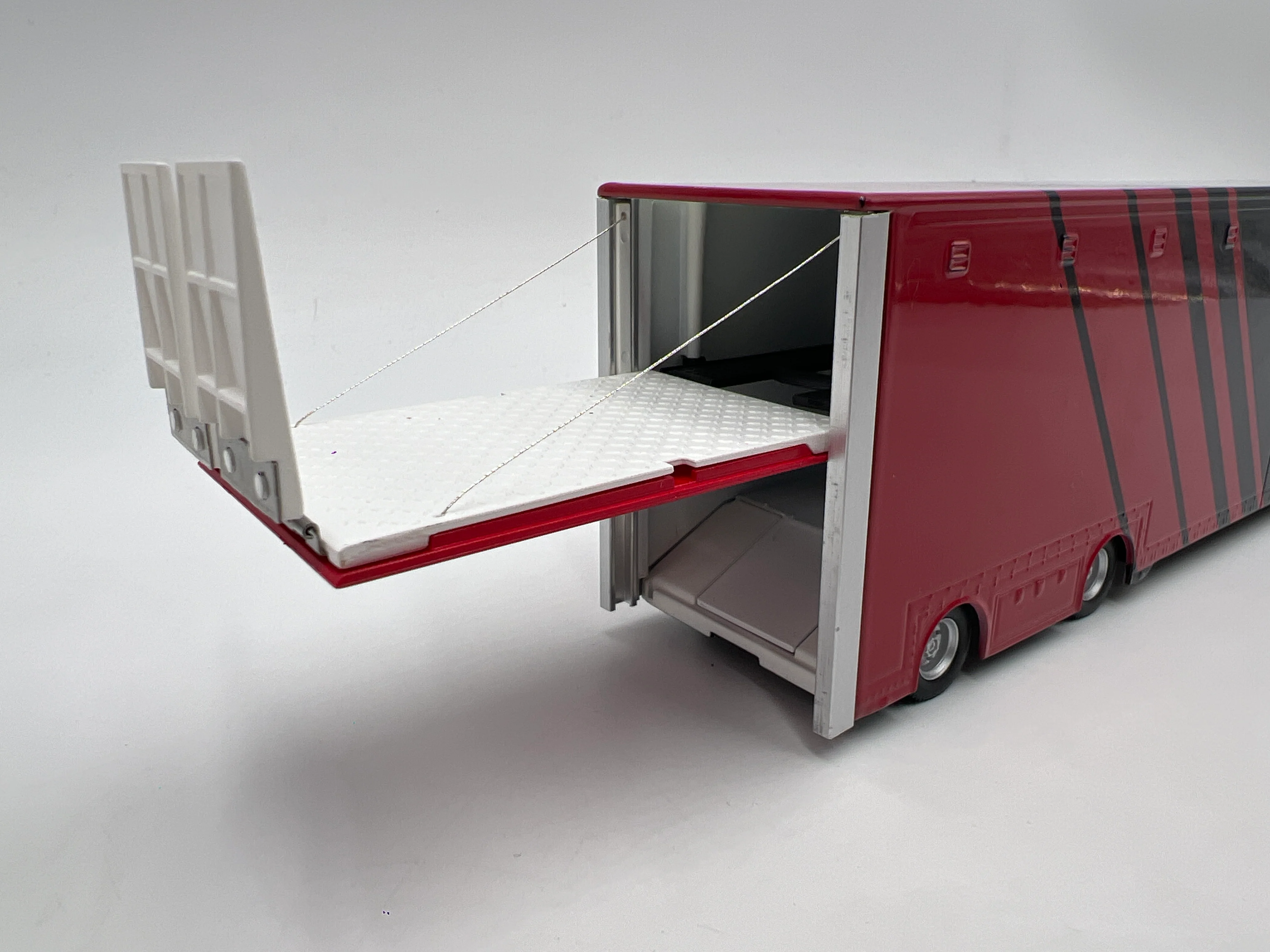 Mini GT #741 Mercedes-Benz Actros W/Racing Transporter Advan - Image 5