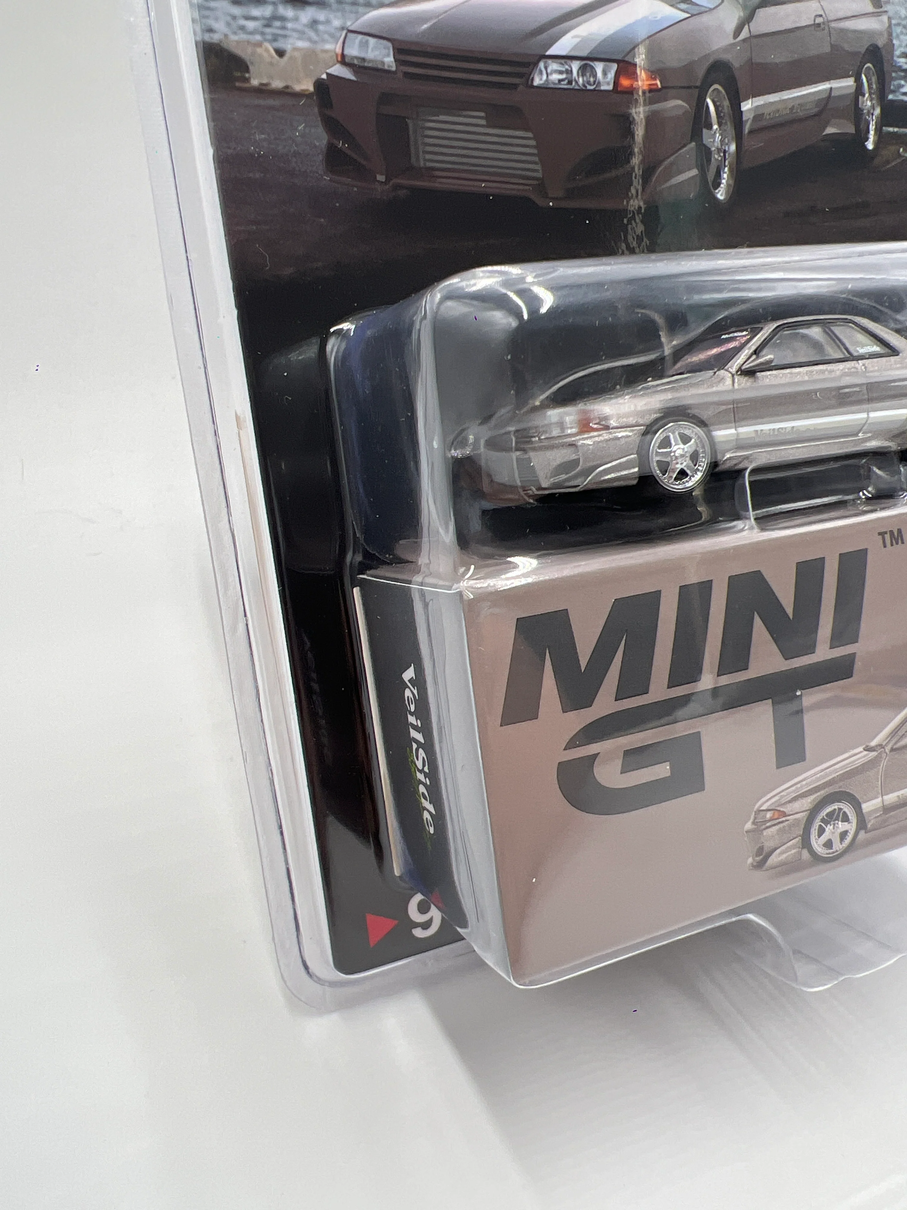 Mini GT #971 VeilSide Combat C-I Nissan Skyline GT-R R32 Gray - Image 4