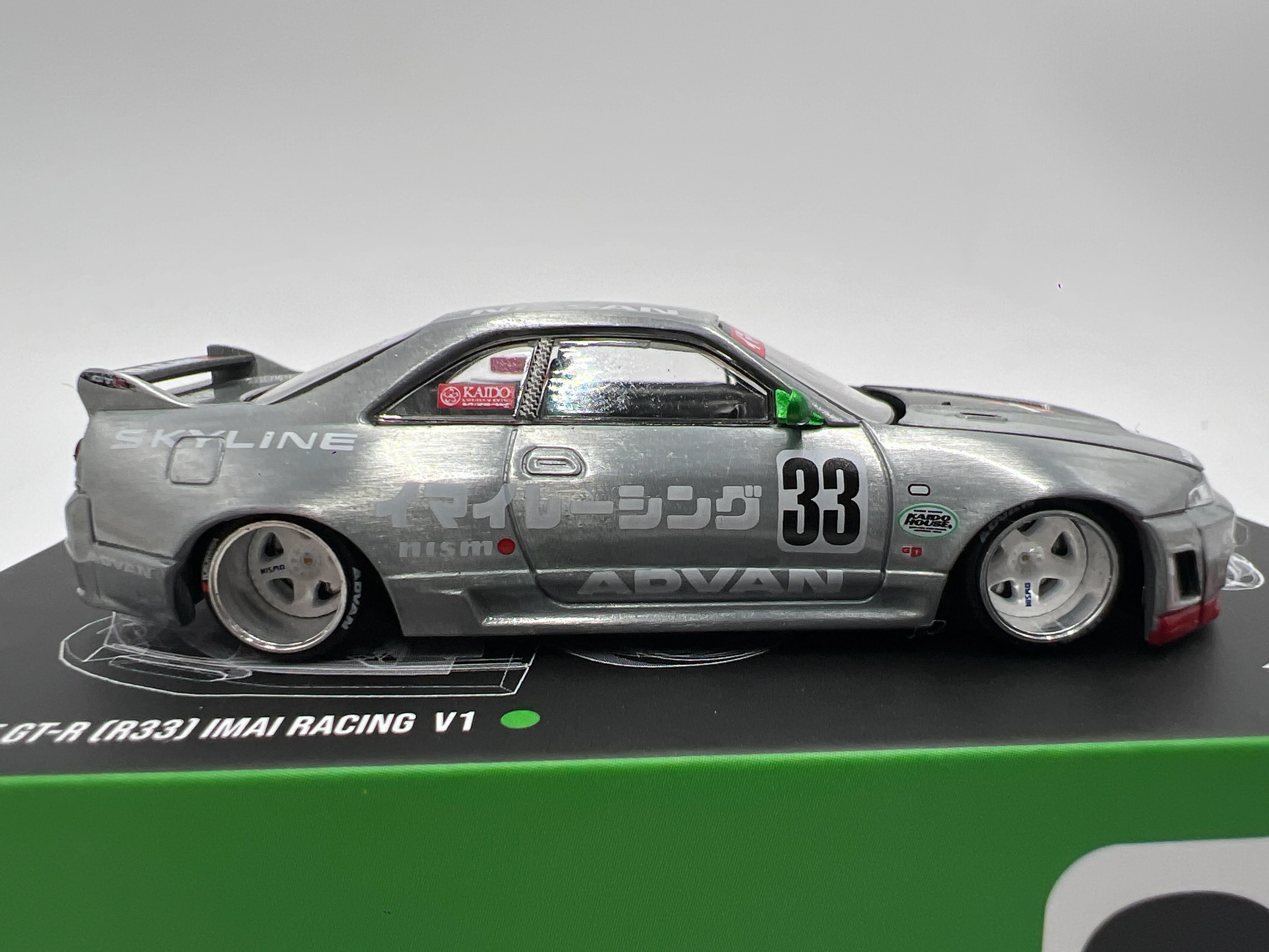 Mini GT Kaido House #150 CHASE Nissan Skyline GT-R R33 Imai Racing V1 - Image 6