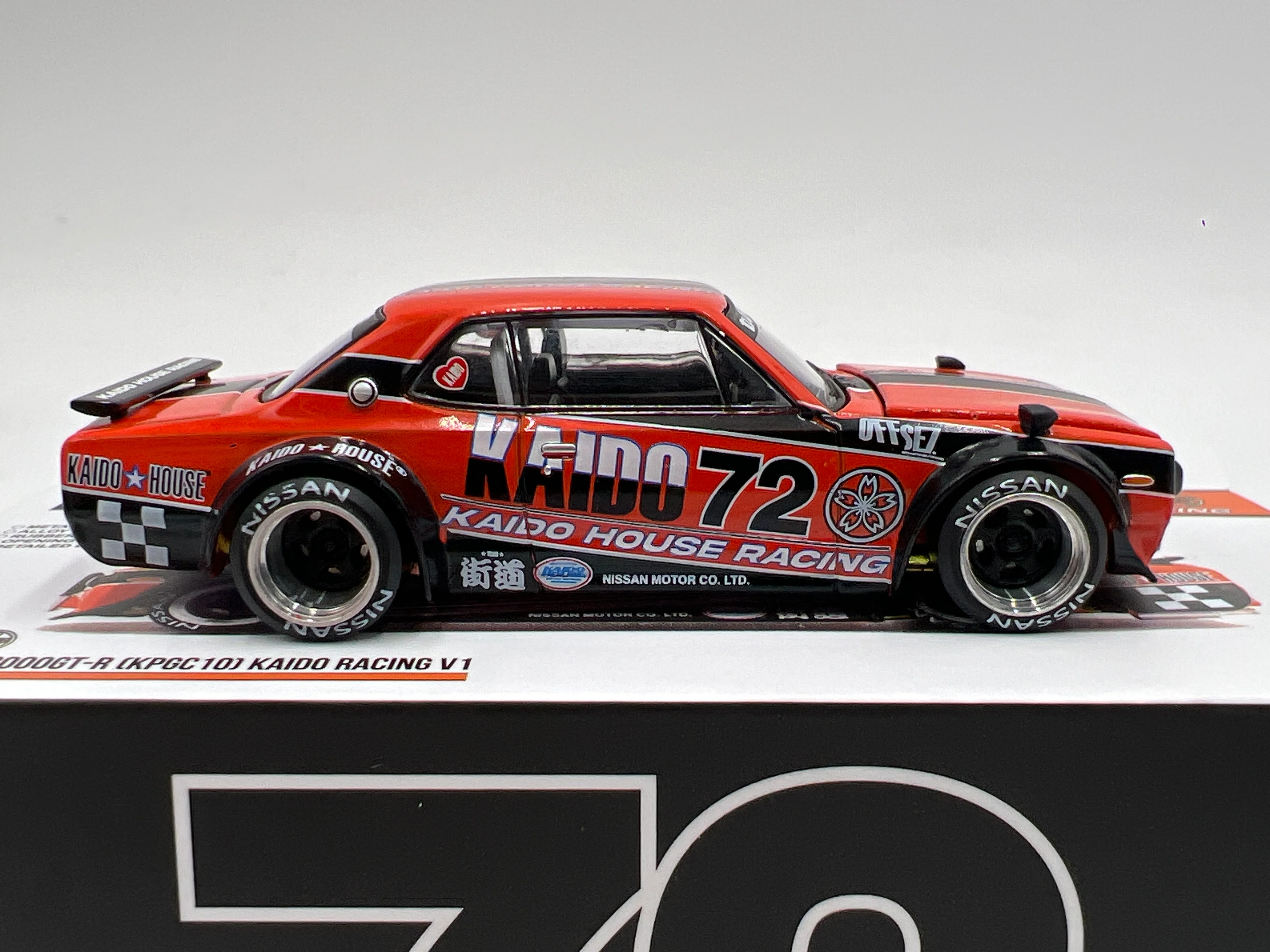 Mini GT Kaido House #195 Nissan Skyline 2000GT-R KPGC 10 Kaido Racing V1 Orange - Image 5
