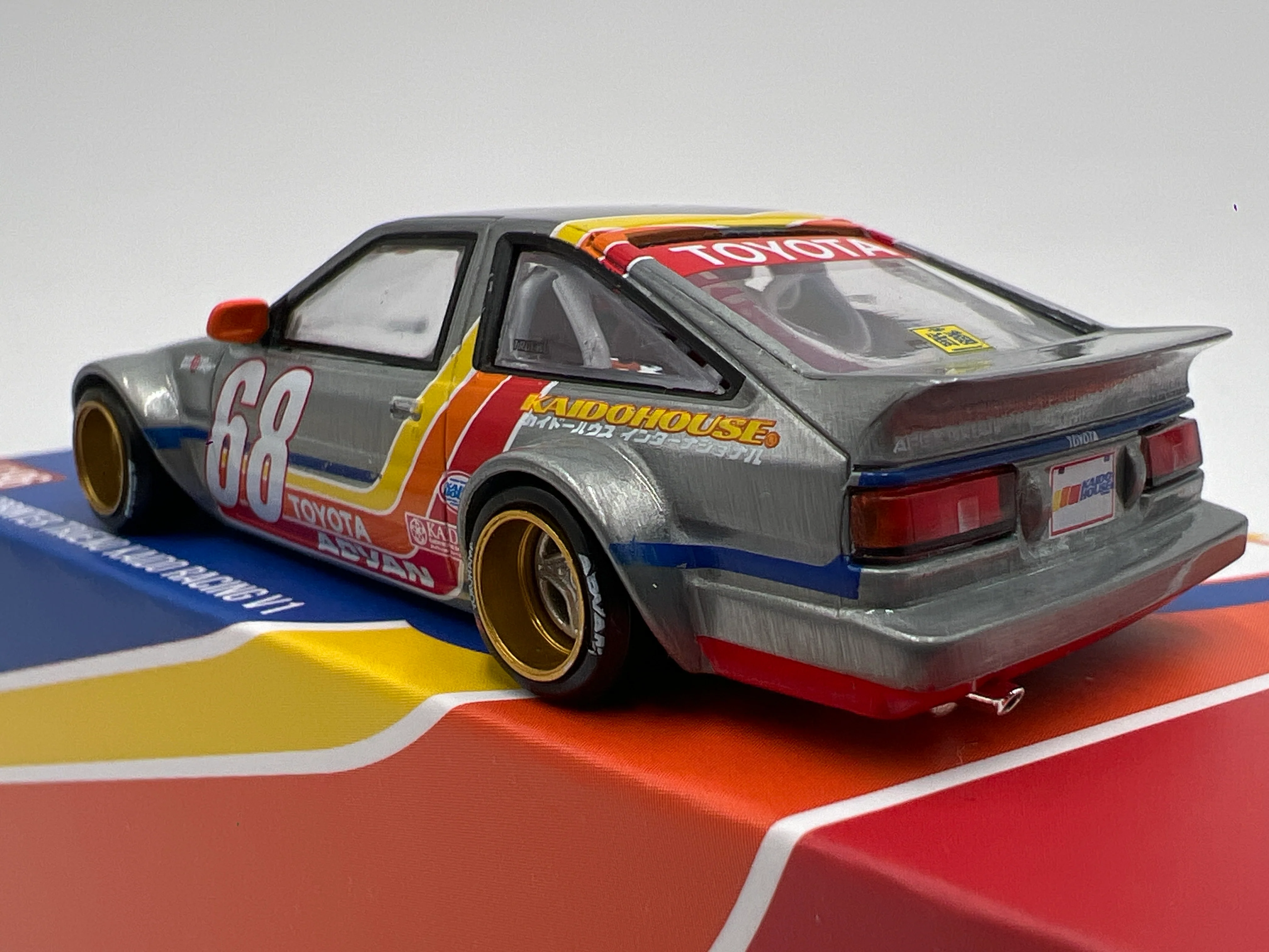 Mini GT Kaido House #196 CHASE Toyota AE86 Sprinter Trueno Kaido Racing V1 - Image 3