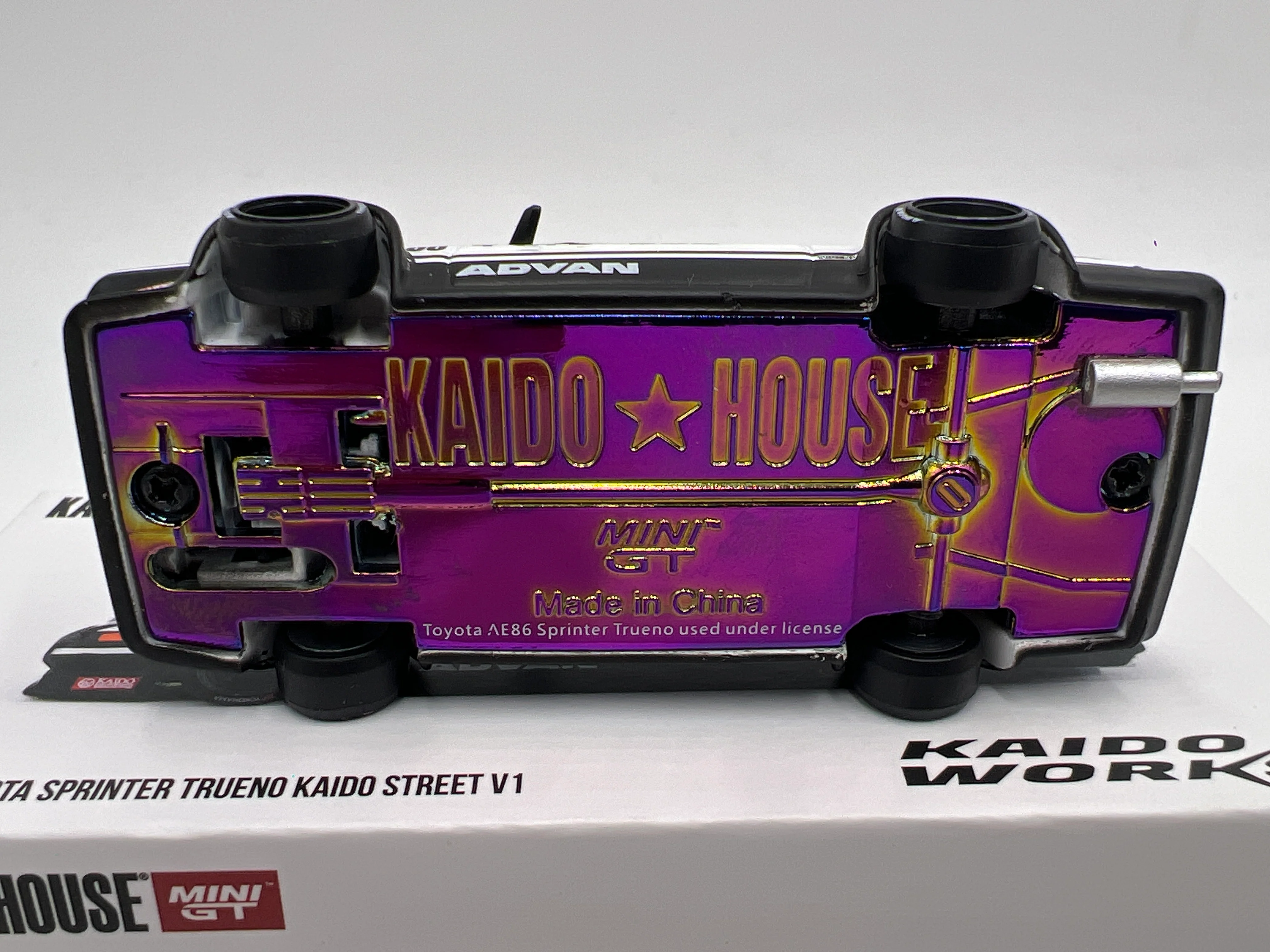 Mini GT Kaido House #180 KHMG 180 Toyota Sprinter Trueno Kaido Street V1 White/Black - Image 7