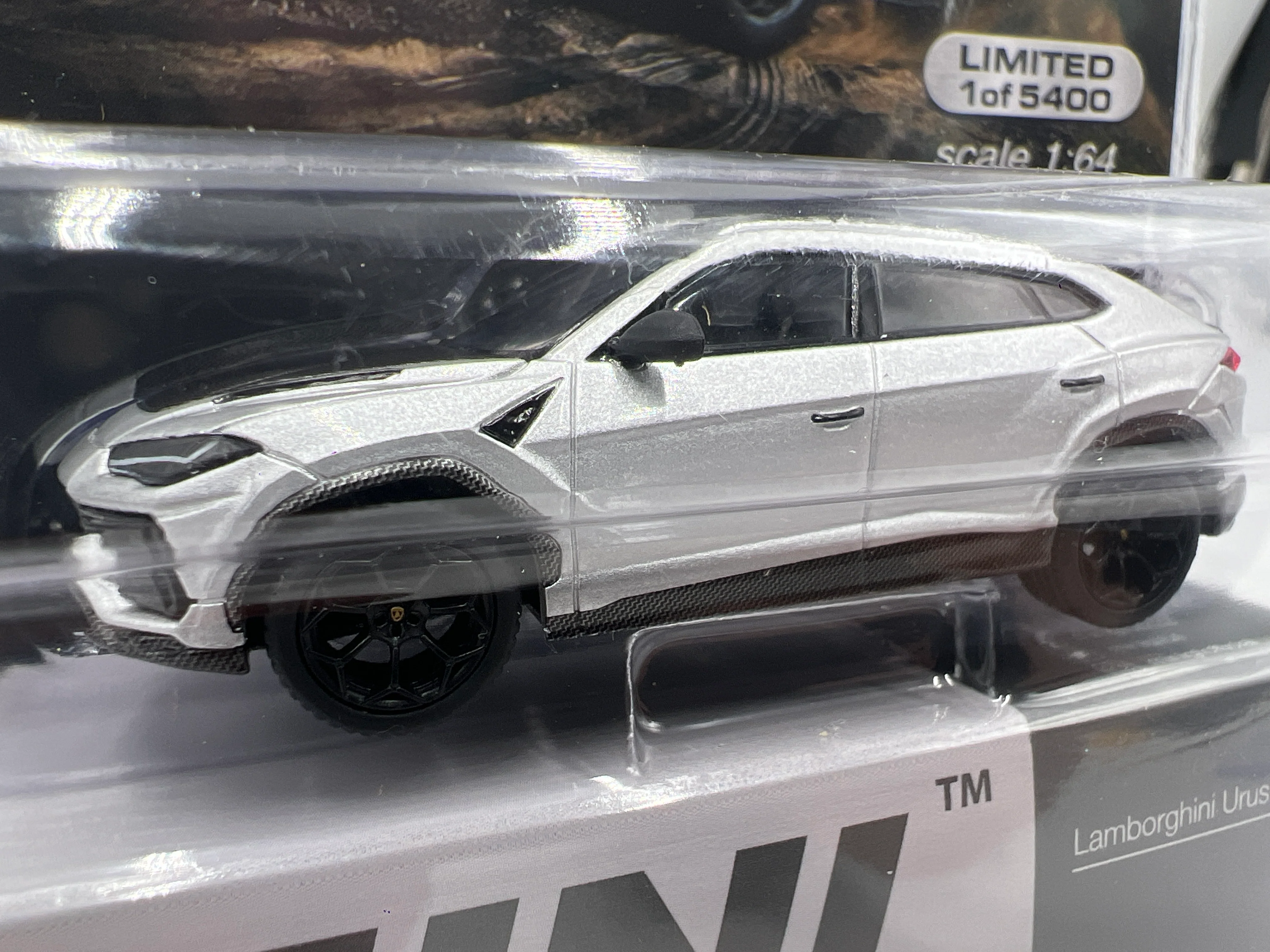 Mini GT Mijo Exclusives #747 Lamborghini Urus Performante Silver - Image 3