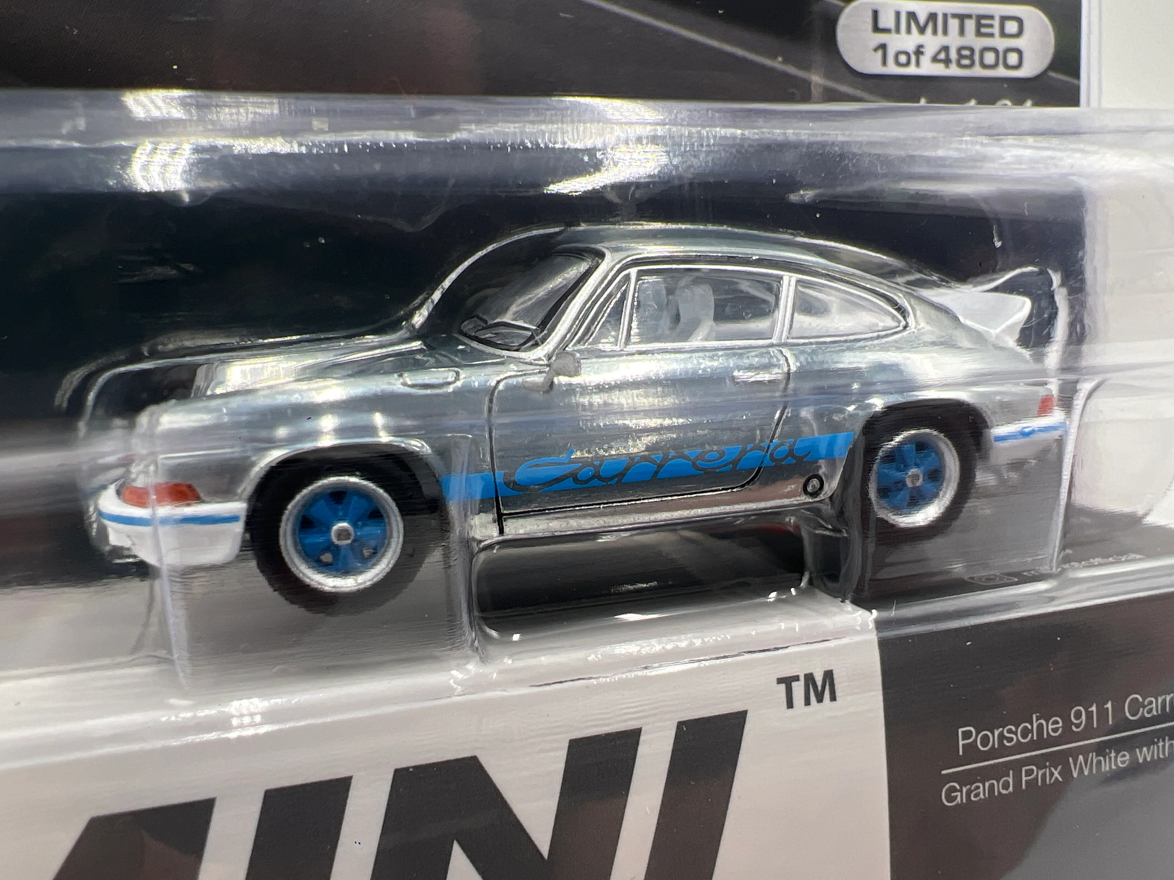 Mini GT Mijo Exclusives #715 CHASE Porsche 911 Carrera RS 2.7 - Image 3