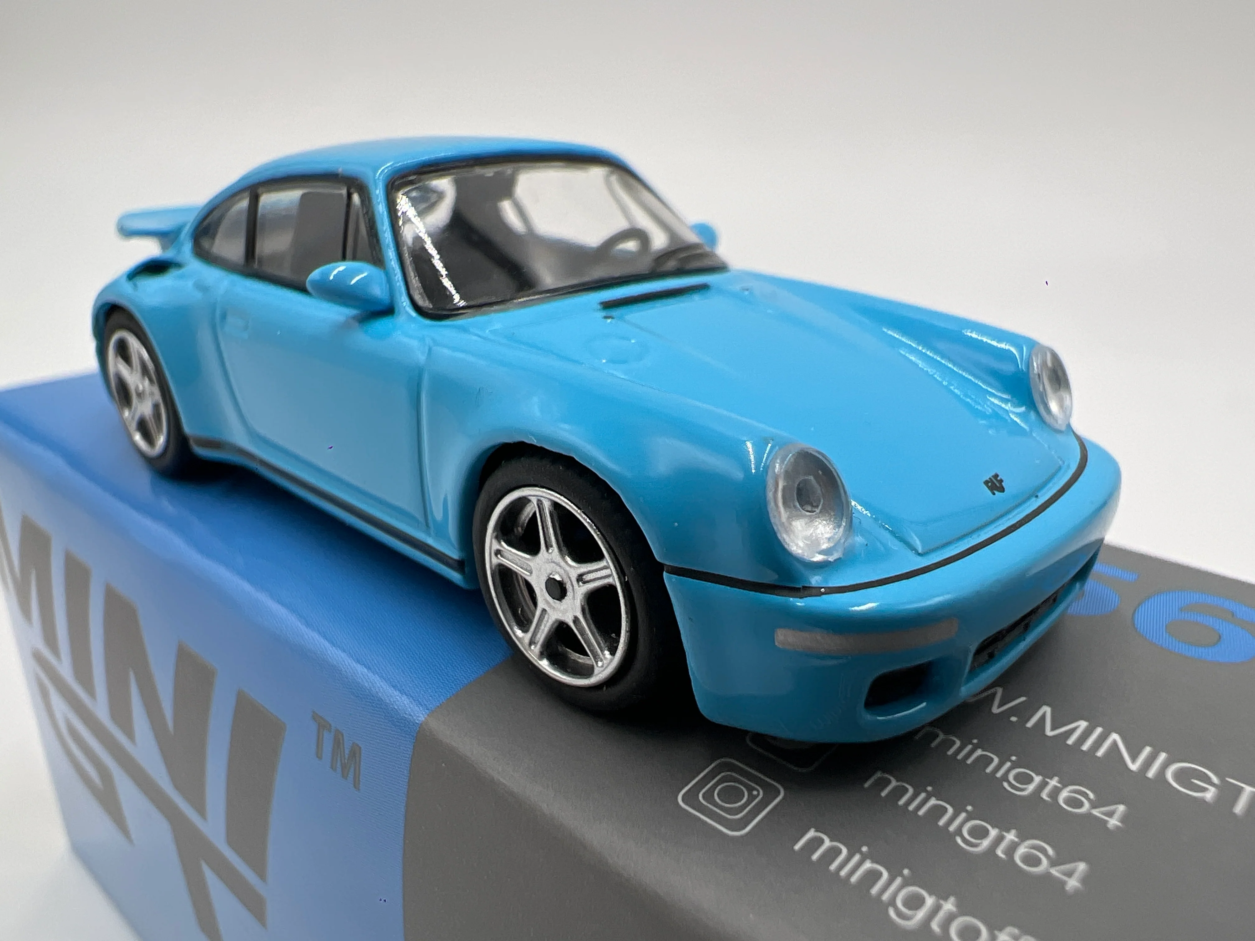 Mini GT Mijo Exclusives #562 Porsche RUF CTR Anniversary Light Blue - Image 3