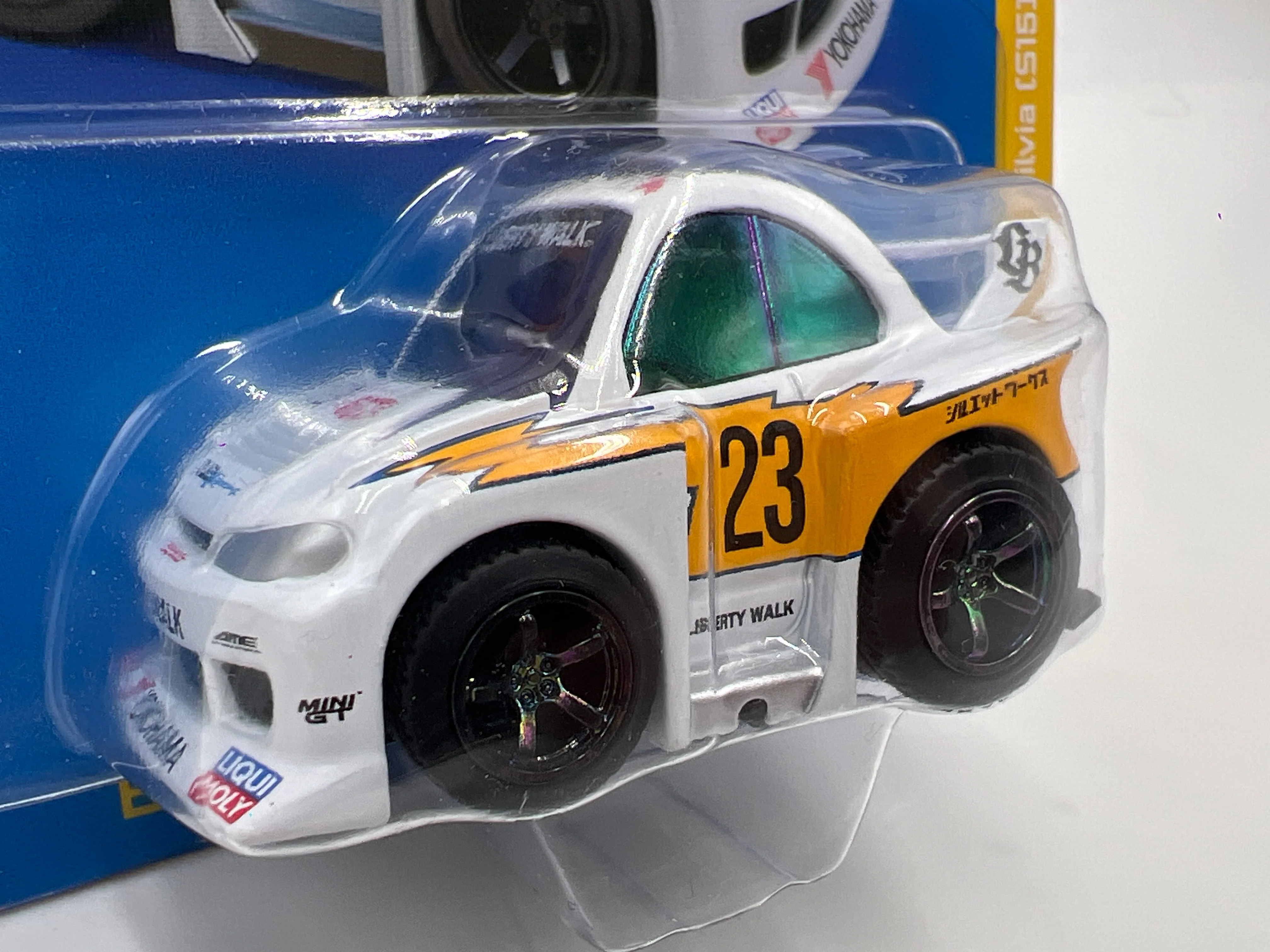 Mini GT Qube Carz CHASE 1/500 Liberty Walk #5 Nissan Silvia S15 LB-Super Silhouette Liberty Walk Presentation - Image 2