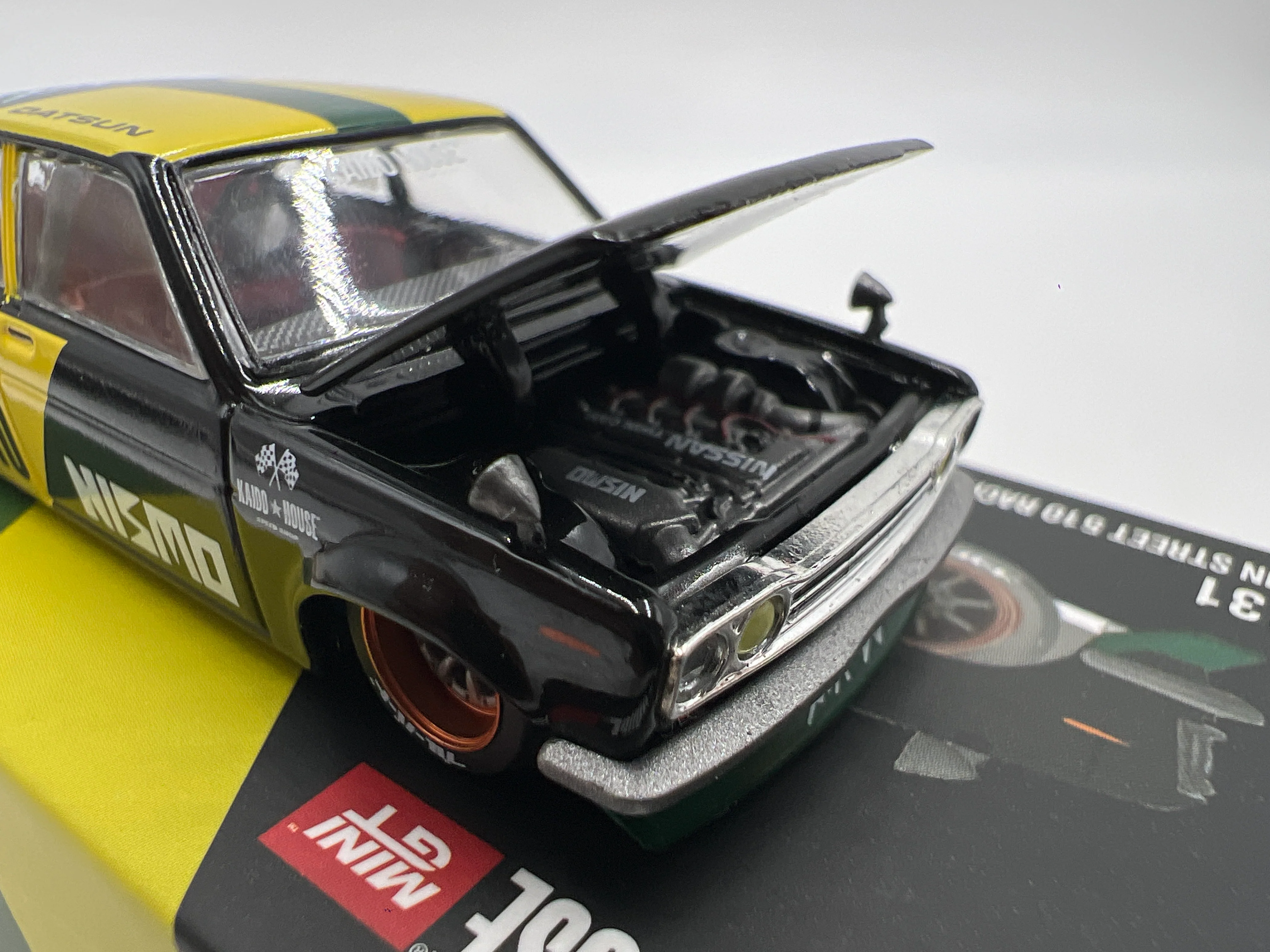 Mini GT Kaido House #131 Datsun Street 510 Racing V2 - Image 4