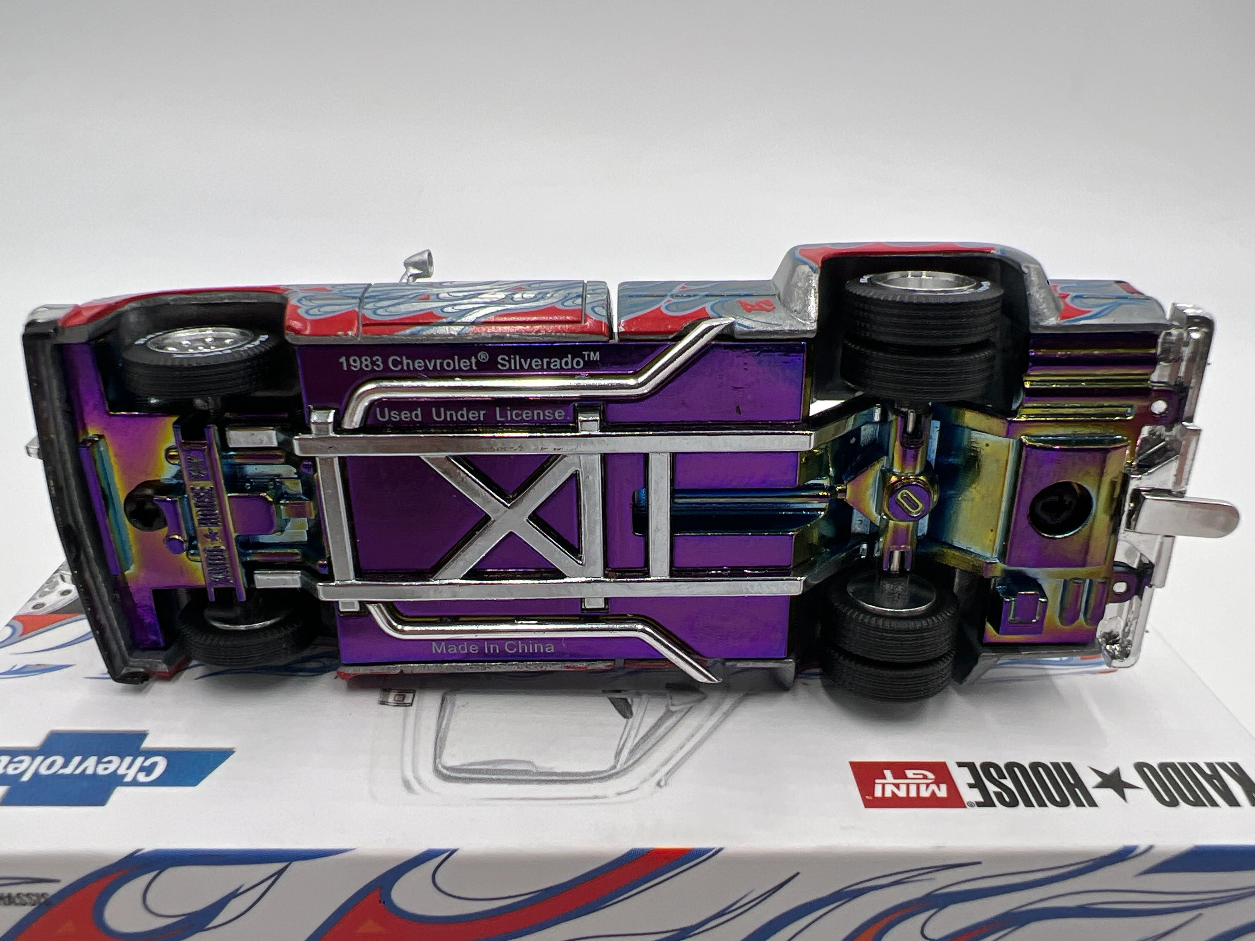 Mini GT x Kaido House #157 CHASE Chevrolet Silverado Dually On Fire V2 White - Image 9