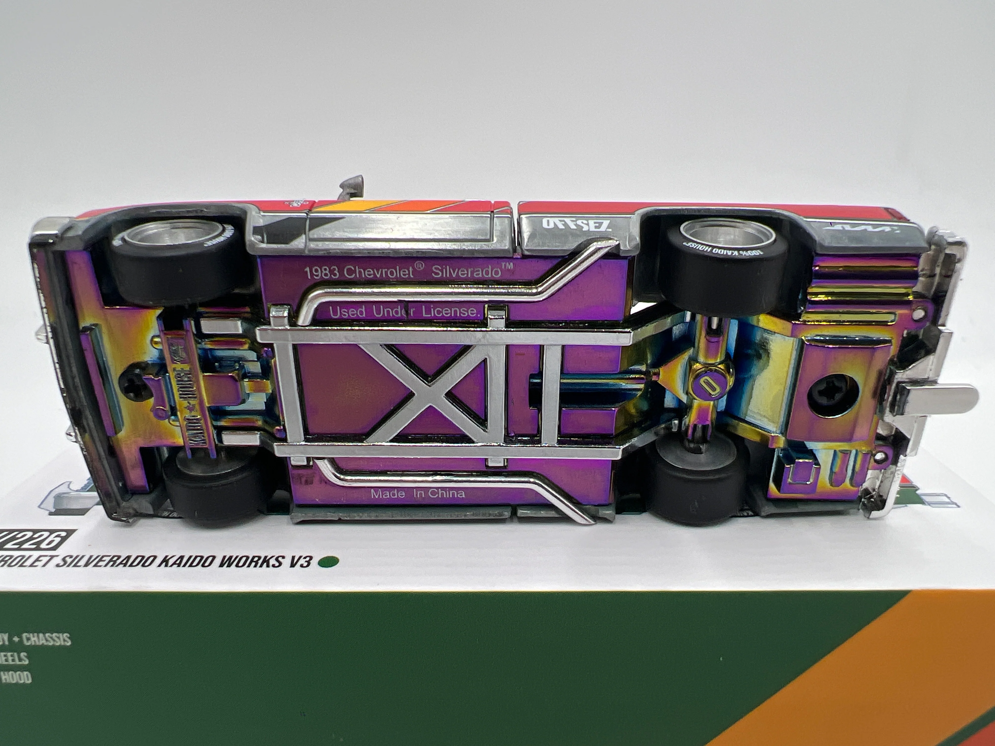 Mini GT x Kaido House #226 CHASE Chevrolet Silverado Kaido Works V3 - Image 8