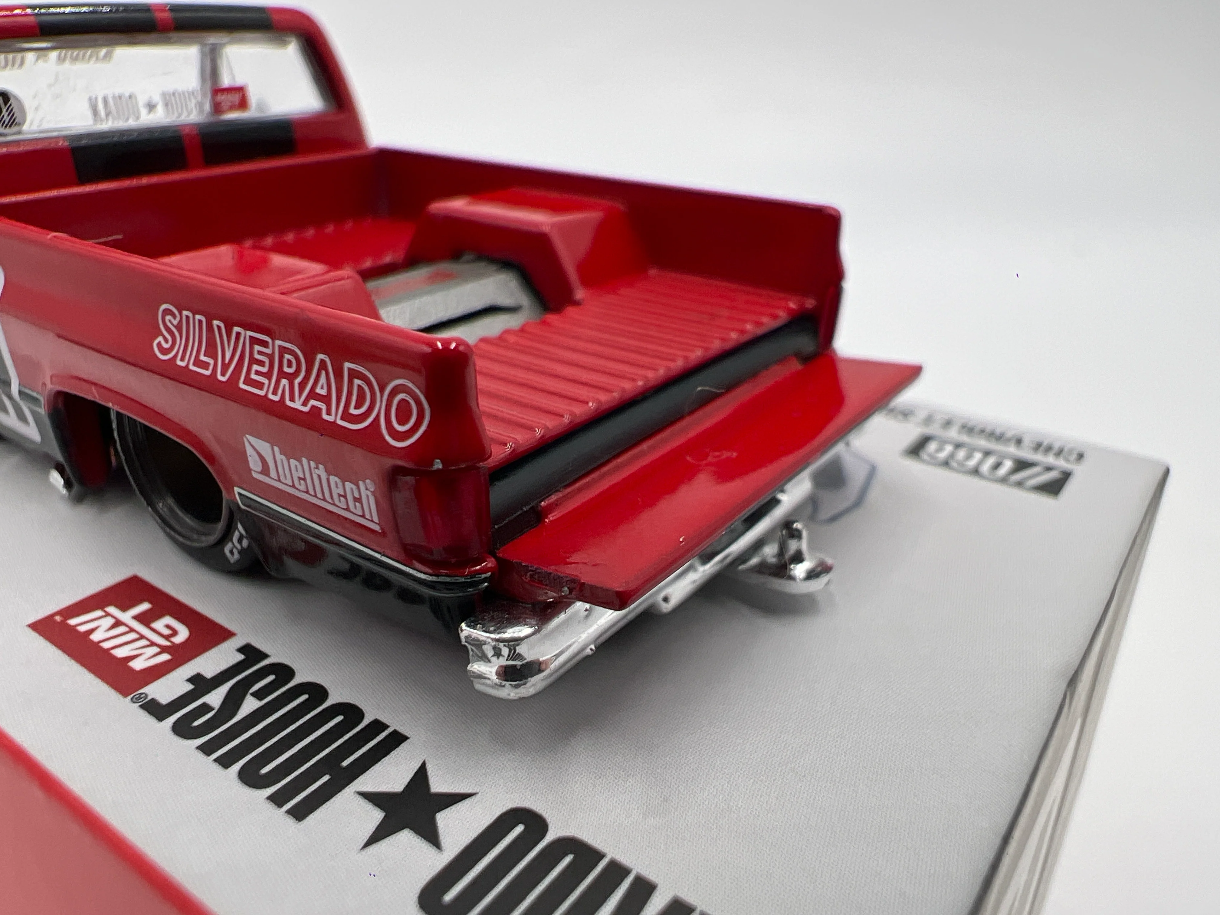Mini GT x Kaido House #66 Chevrolet Silverado Kaido V1 Red - Image 5