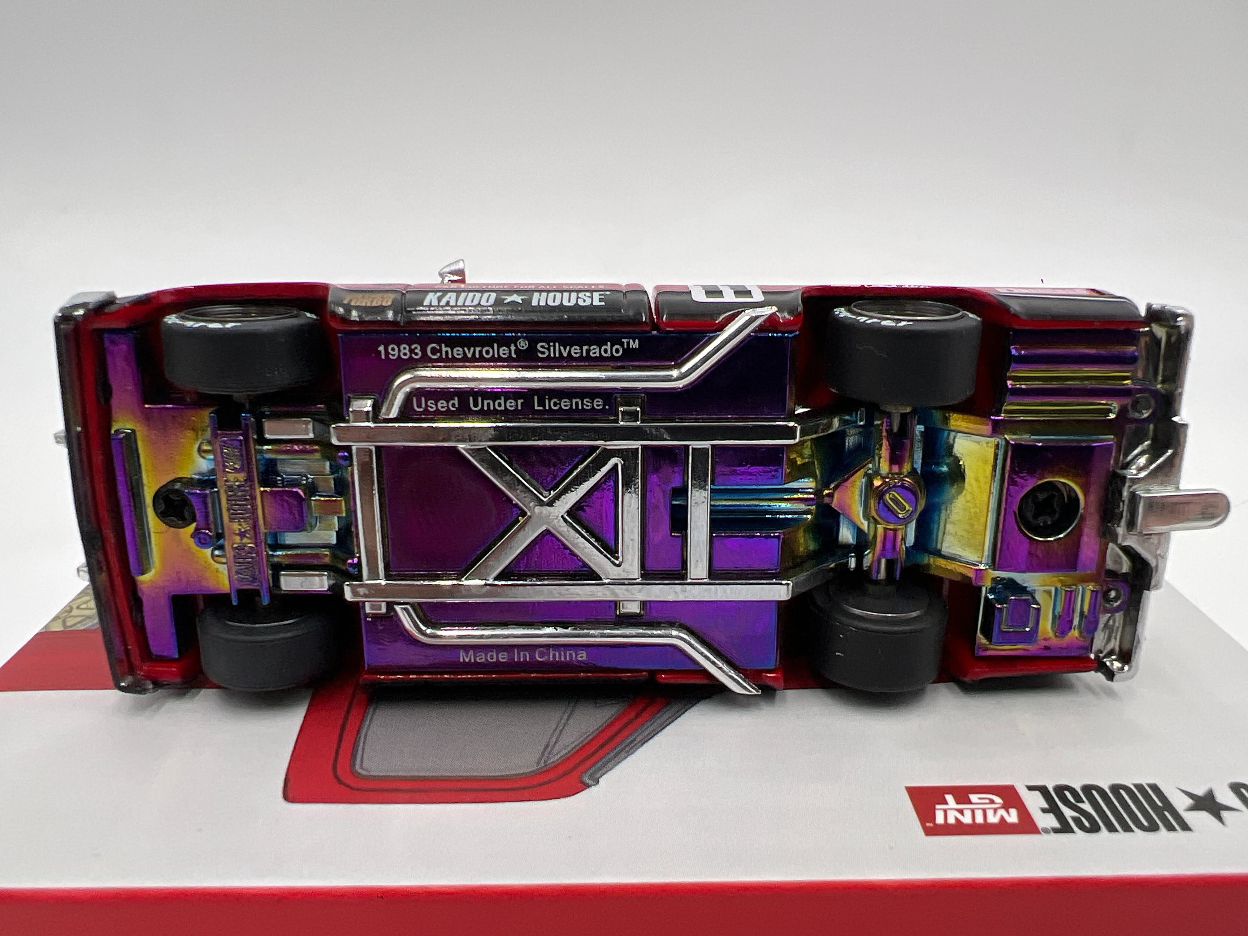 Mini GT x Kaido House #66 Chevrolet Silverado Kaido V1 Red - Image 8