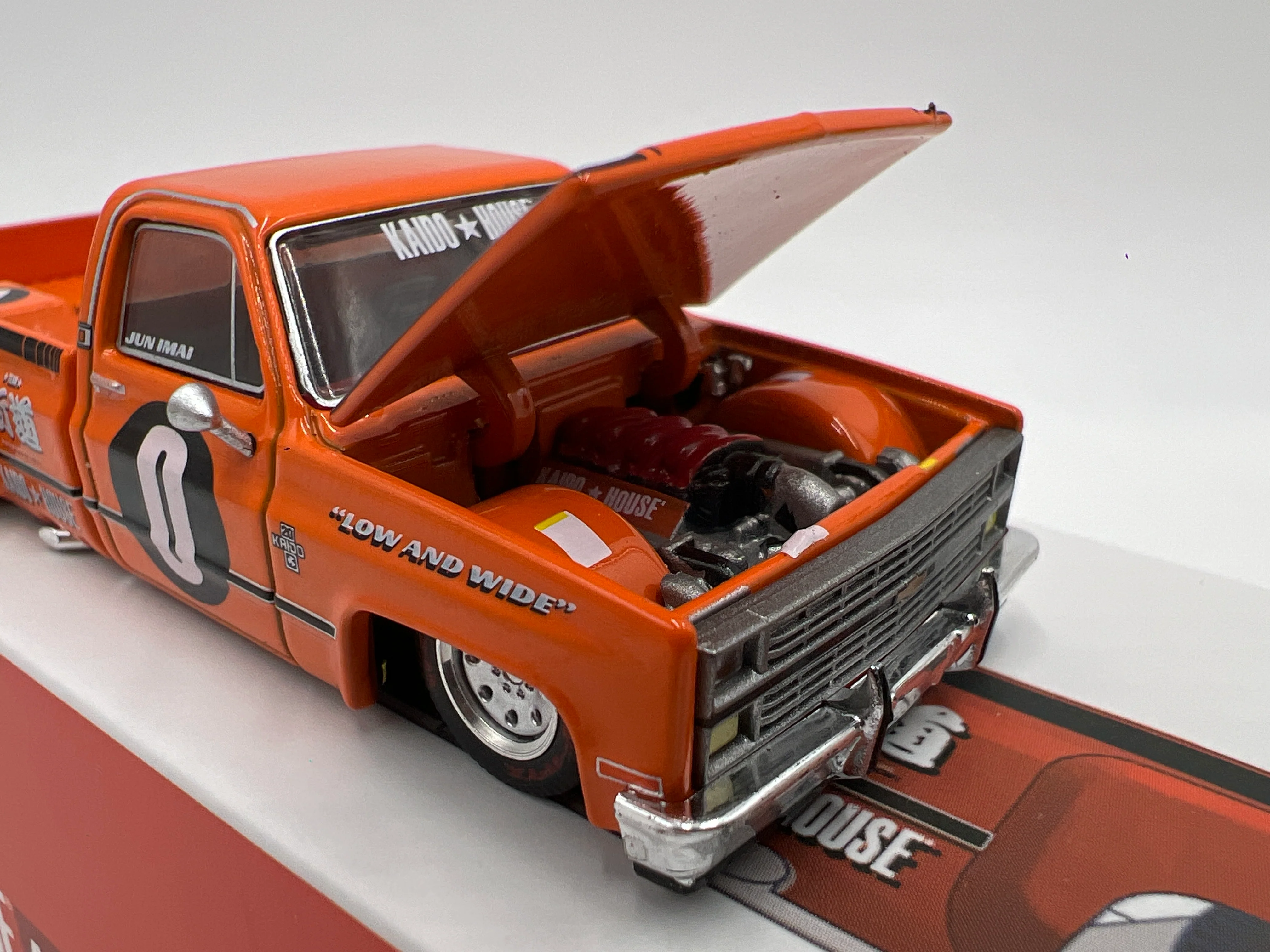 Mini GT x Kaido House #90 Chevrolet Silverado Dually Kaido V2 Orange - Image 4