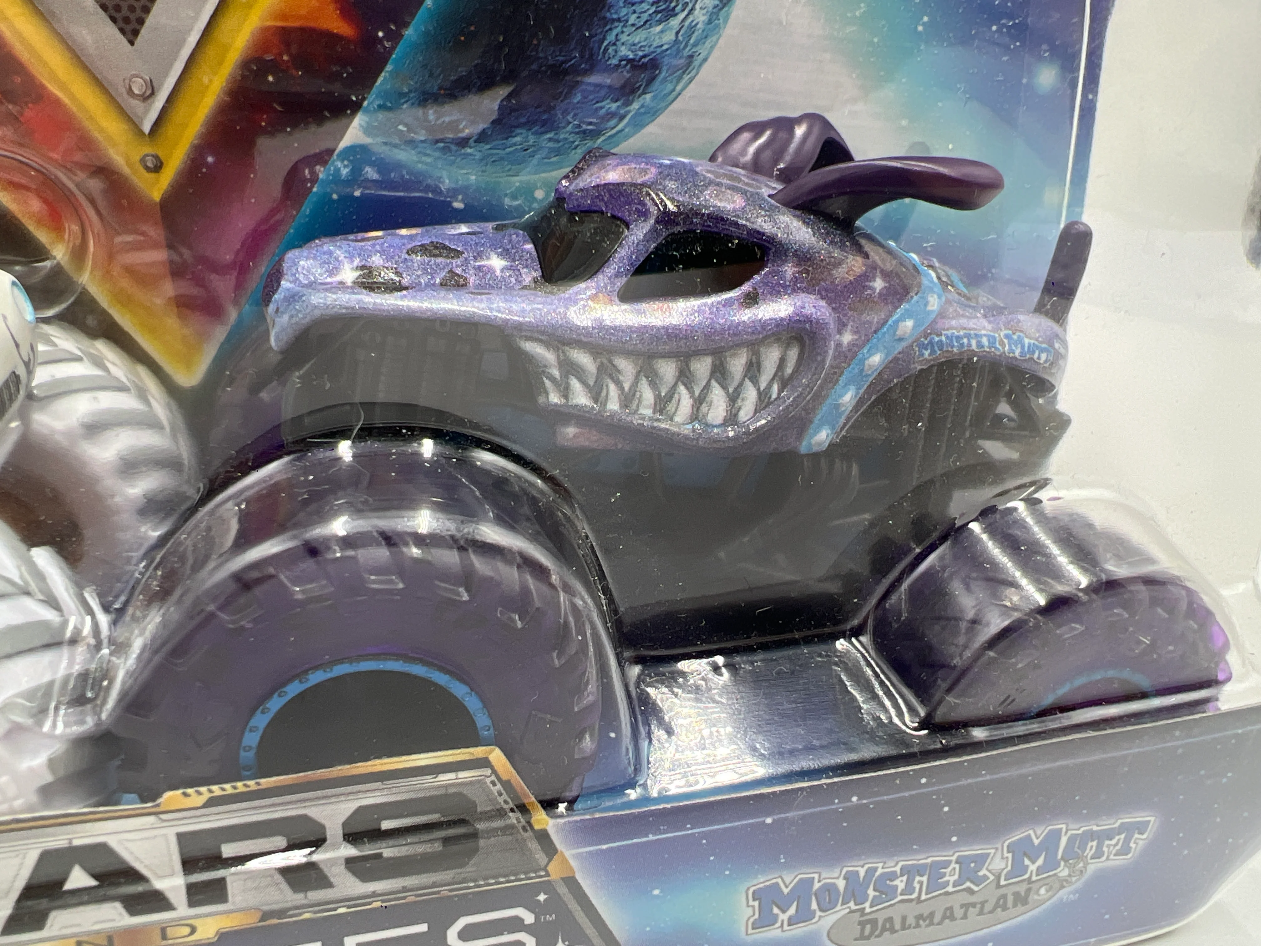 Monster Jam Gears And Galaxies Walmart Exclusive Special Edition Whiplash & Monster Mutt Dalmatian - Image 3